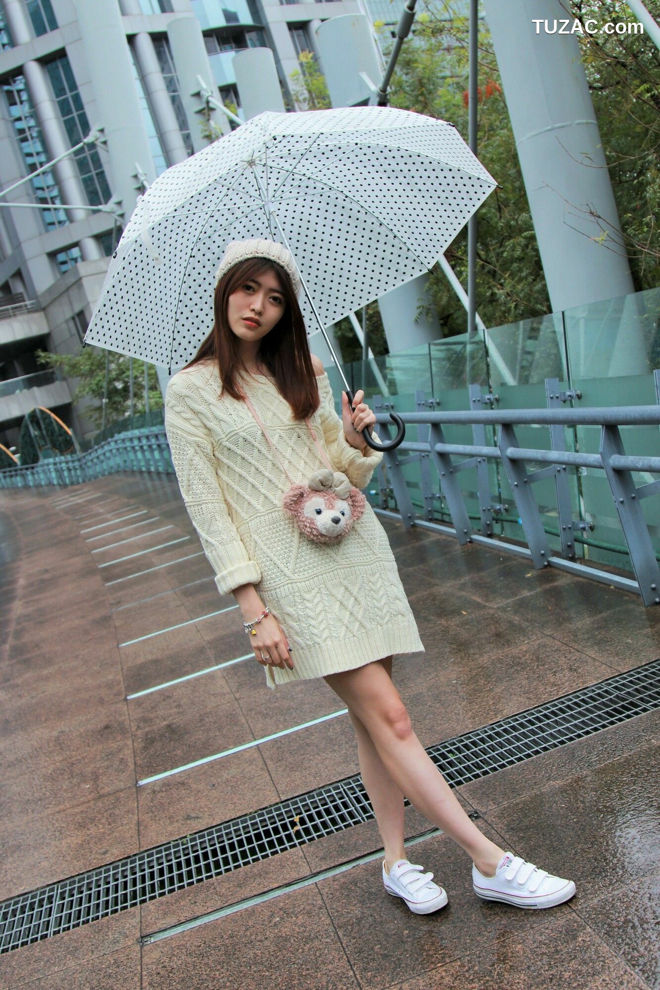 台湾正妹_ Brindy薛薛《板橋外拍》 写真集[67P]