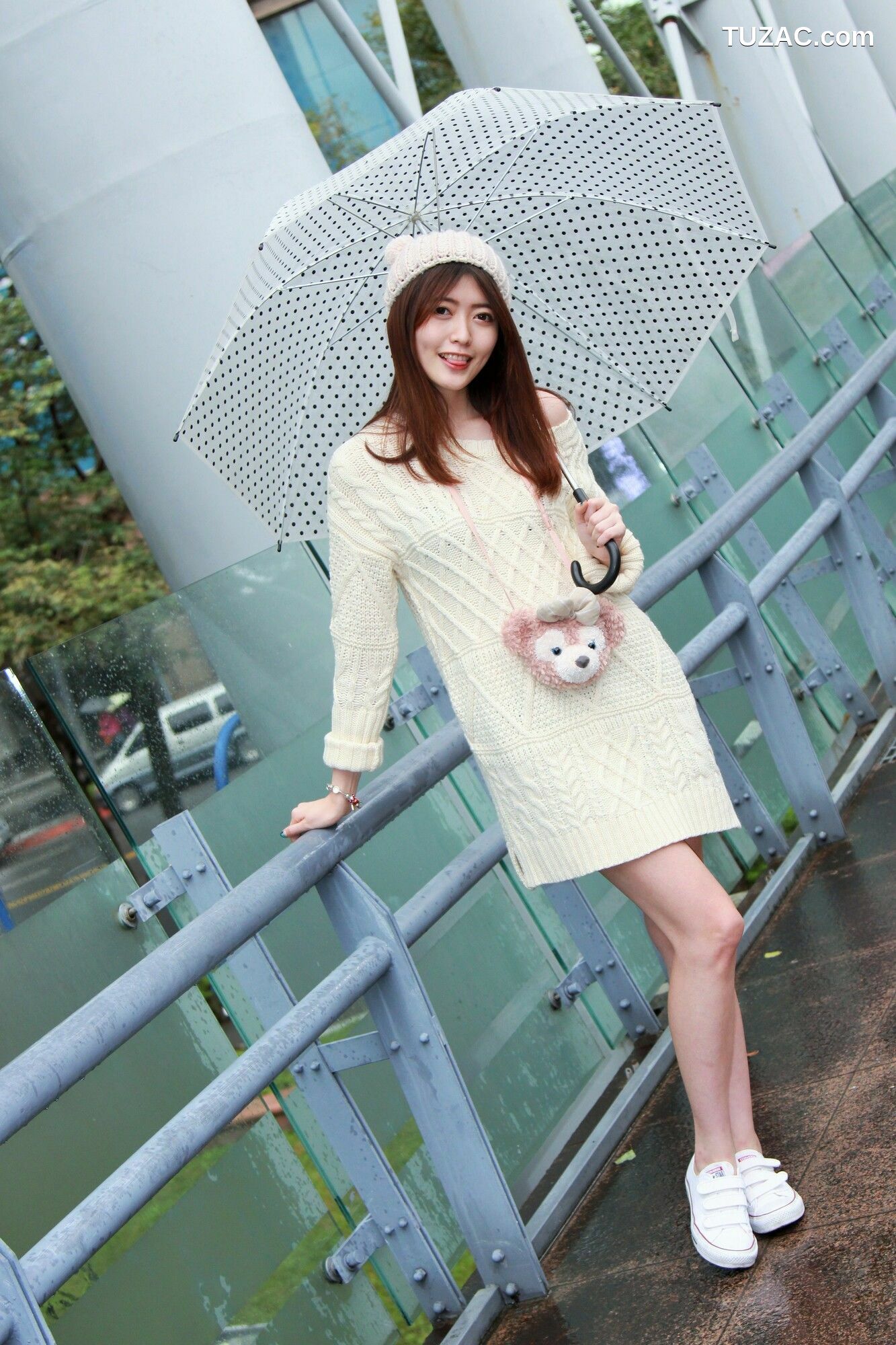 台湾正妹_ Brindy薛薛《板橋外拍》 写真集[67P]