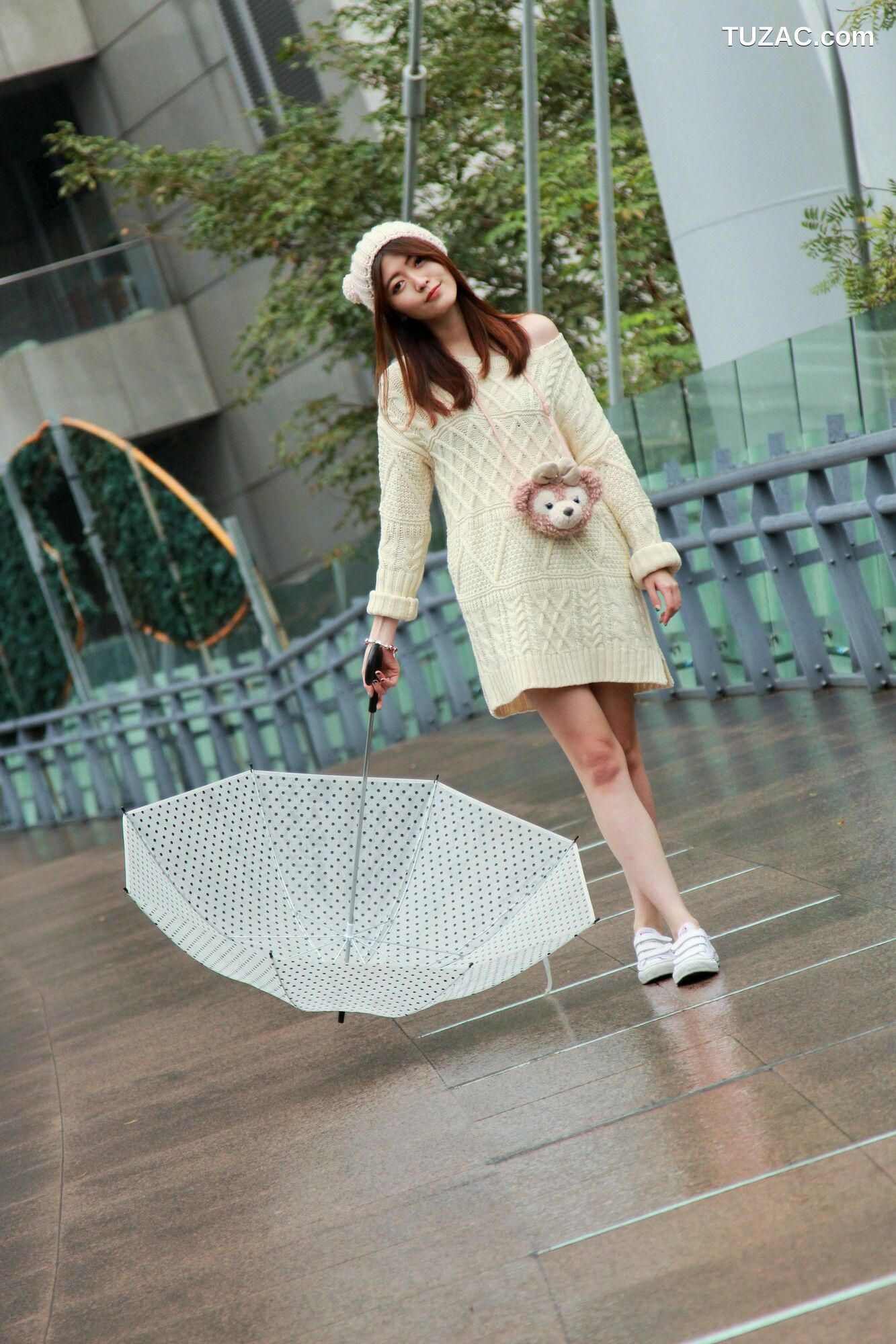 台湾正妹_ Brindy薛薛《板橋外拍》 写真集[67P]