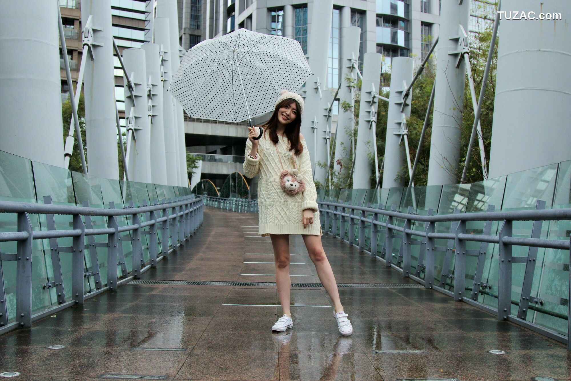 台湾正妹_ Brindy薛薛《板橋外拍》 写真集[67P]