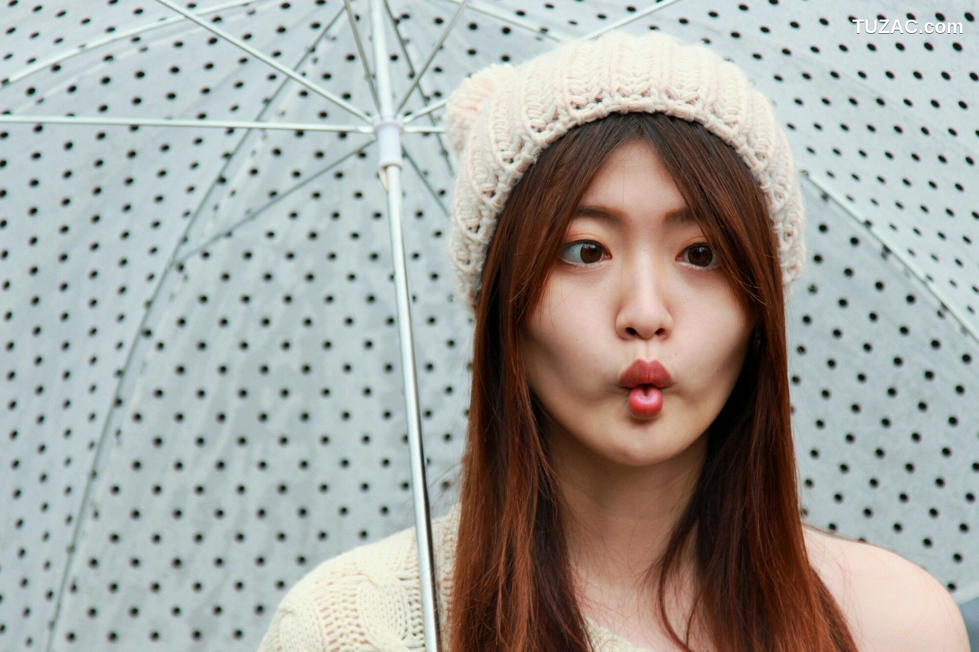 台湾正妹_ Brindy薛薛《板橋外拍》 写真集[67P]