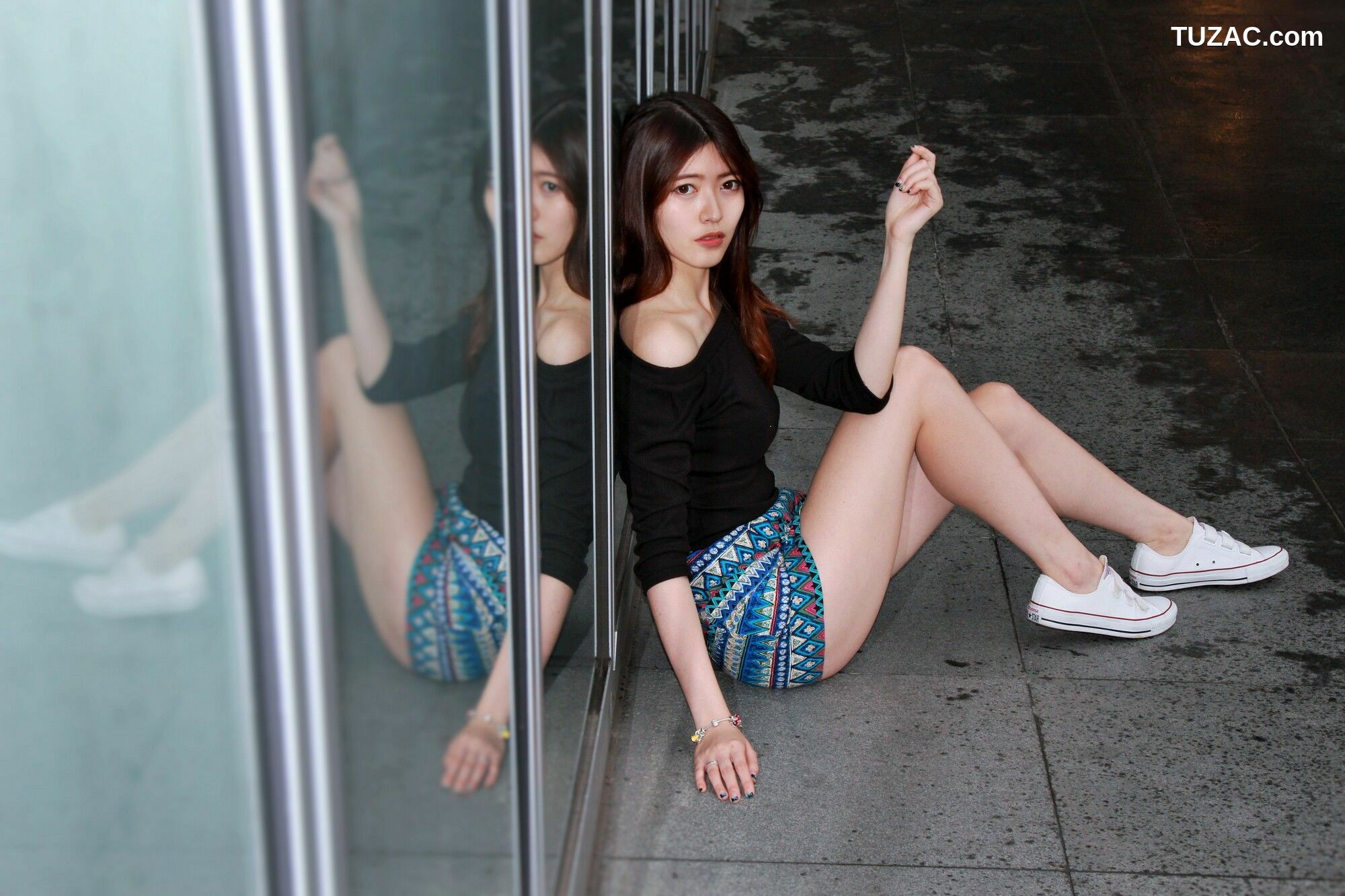 台湾正妹_ Brindy薛薛《板橋外拍》 写真集[67P]