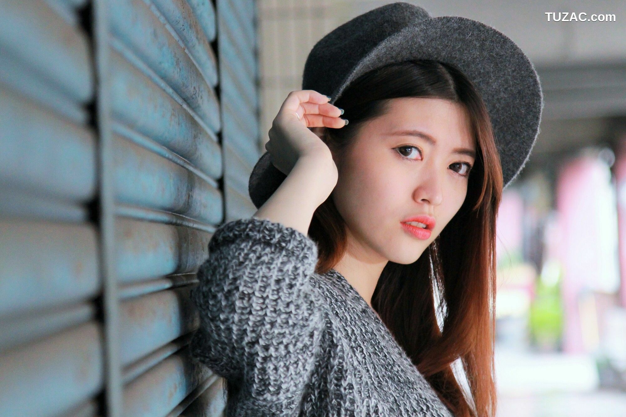 台湾正妹_ Brindy薛薛《龍山寺+圣诞夜拍》 写真集[47P]