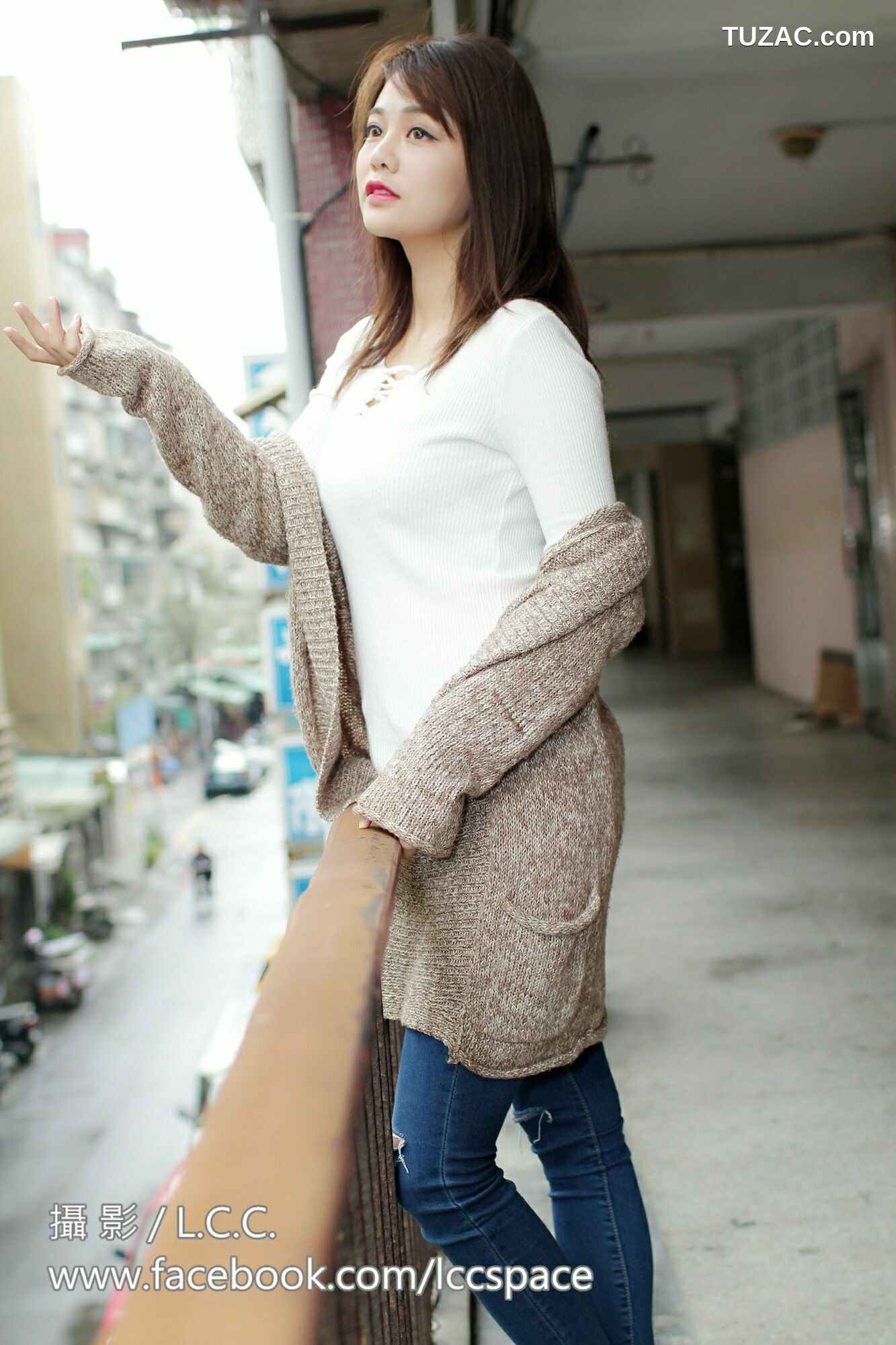 台湾正妹_ Candy孙卉彤《環南公寓作品》 写真集[46P]