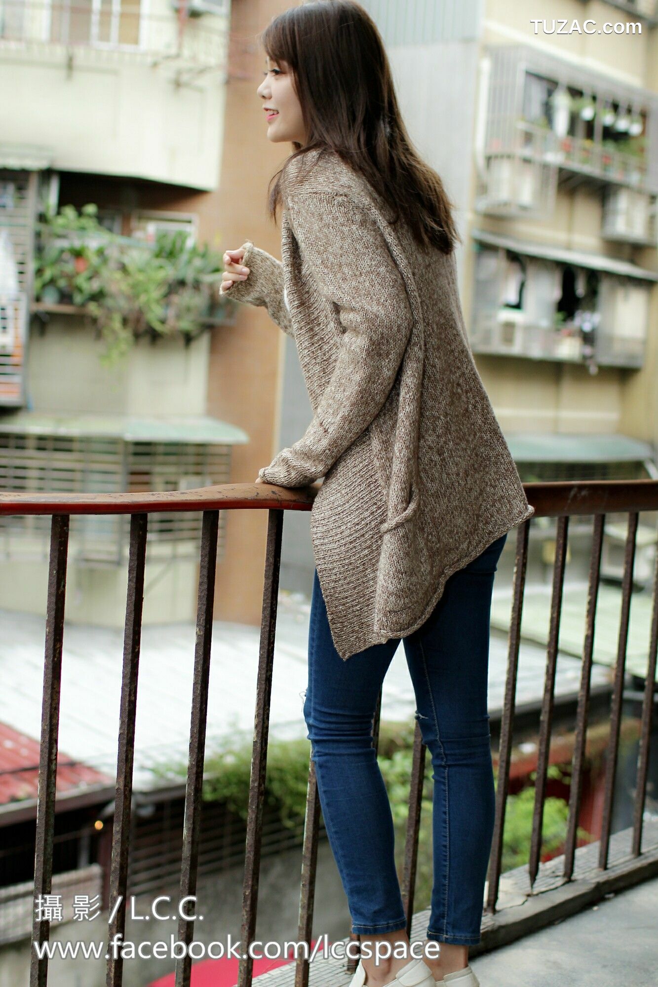 台湾正妹_ Candy孙卉彤《環南公寓作品》 写真集[46P]