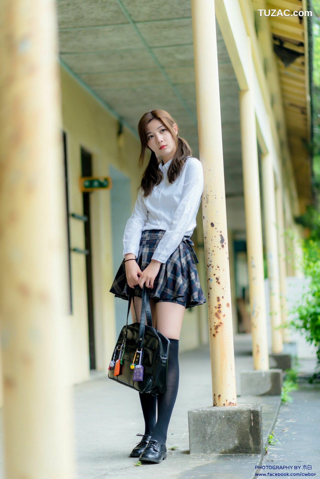 台湾正妹_ Dash Xu/許琬珍《午場 油廠國小時裝外拍》 写真集[60P]