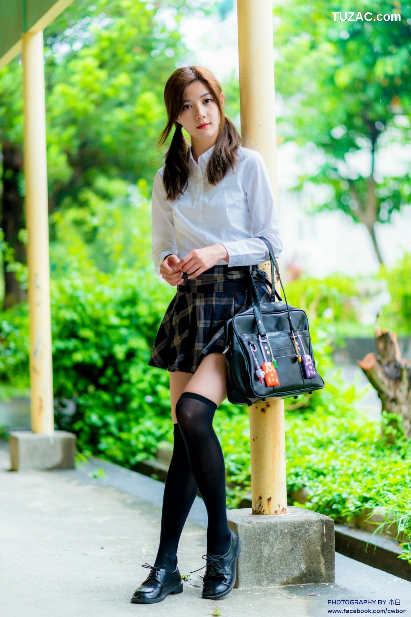 台湾正妹_ Dash Xu/許琬珍《午場 油廠國小時裝外拍》 写真集[60P]