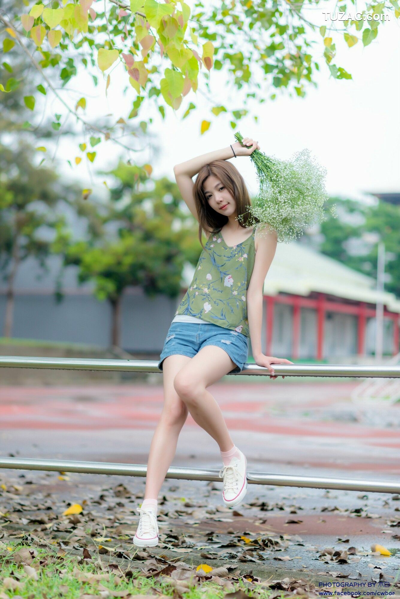 台湾正妹_ Dash Xu/許琬珍《午場 油廠國小時裝外拍》 写真集[60P]