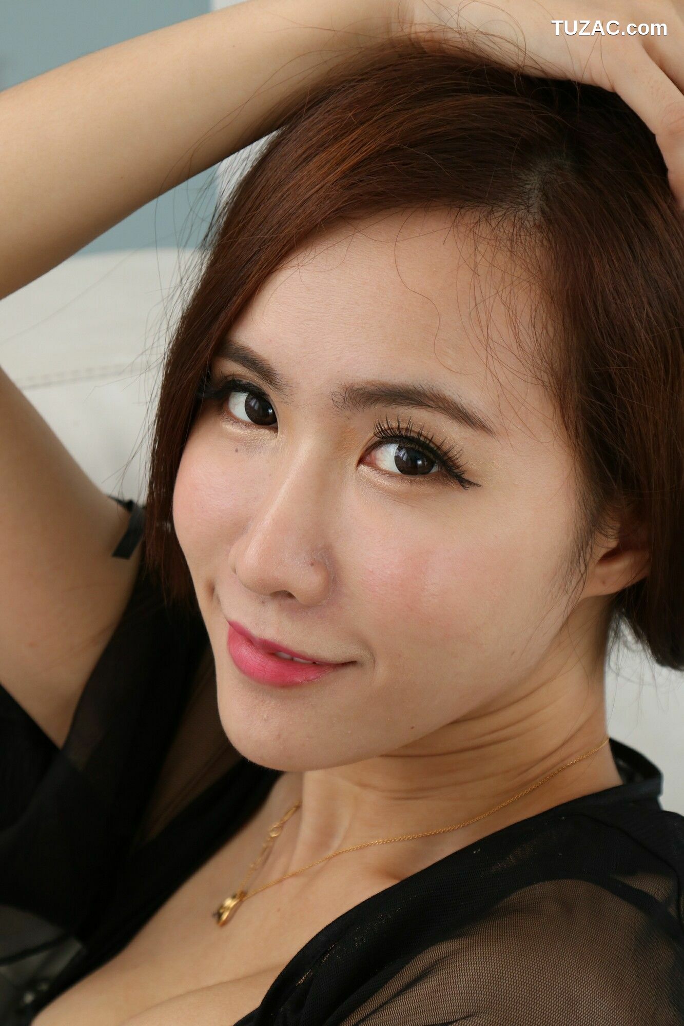 台湾正妹_ Dora妍希 棚拍+室拍（4套服装） 写真集[81P]