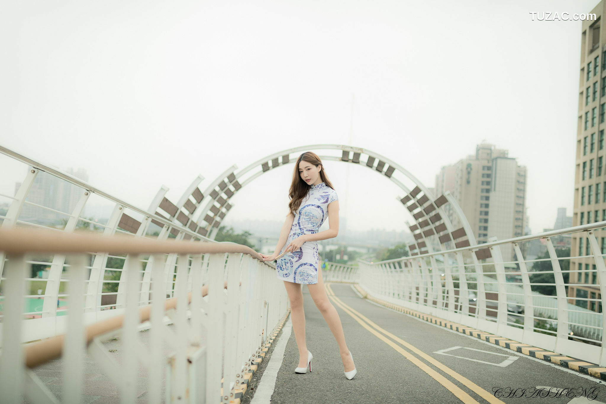 台湾正妹_ Emma江雨恩 - 清新外拍（三套服装） 写真集[31P]