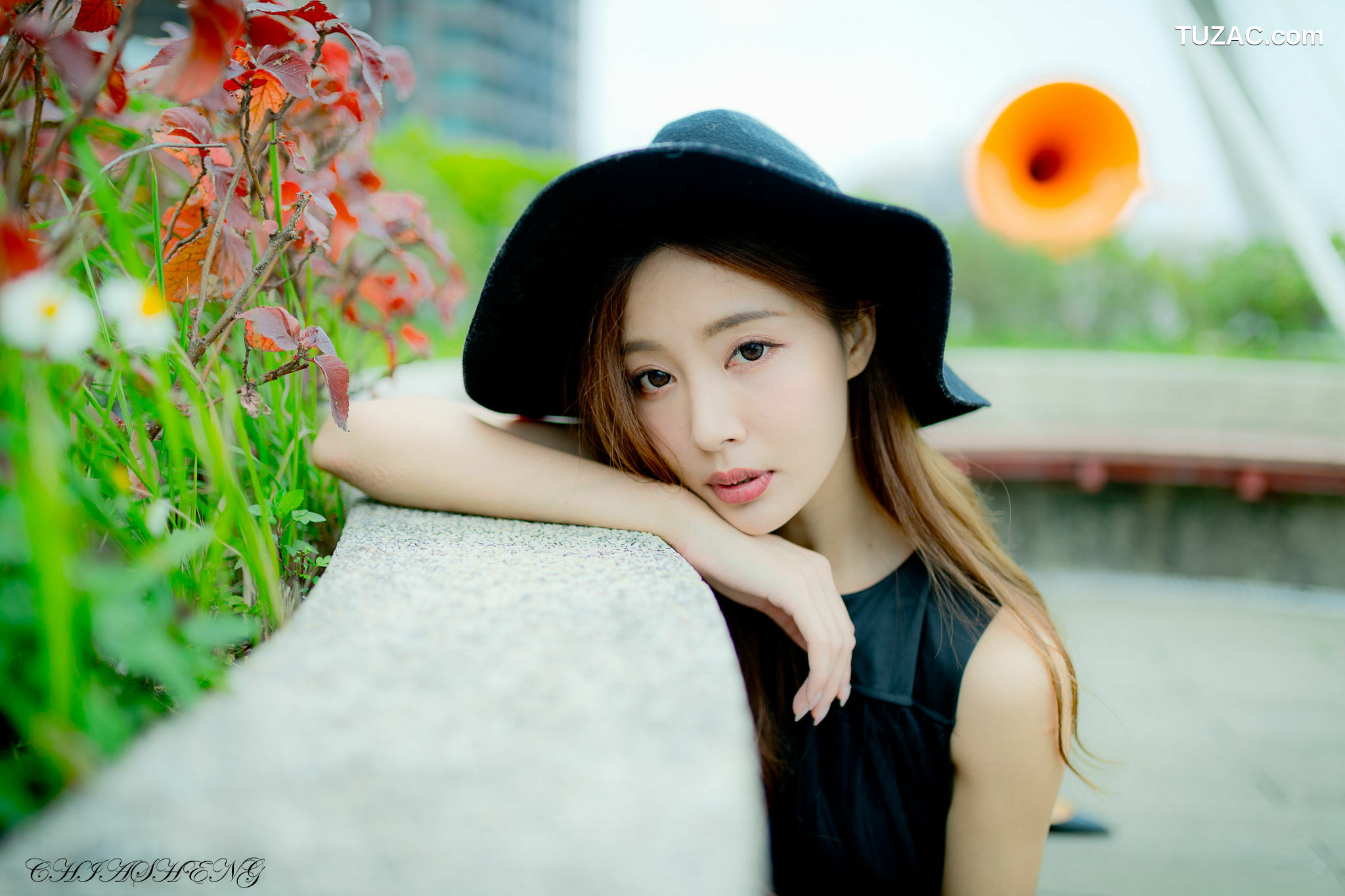 台湾正妹_ Emma江雨恩 - 清新外拍（三套服装） 写真集[31P]