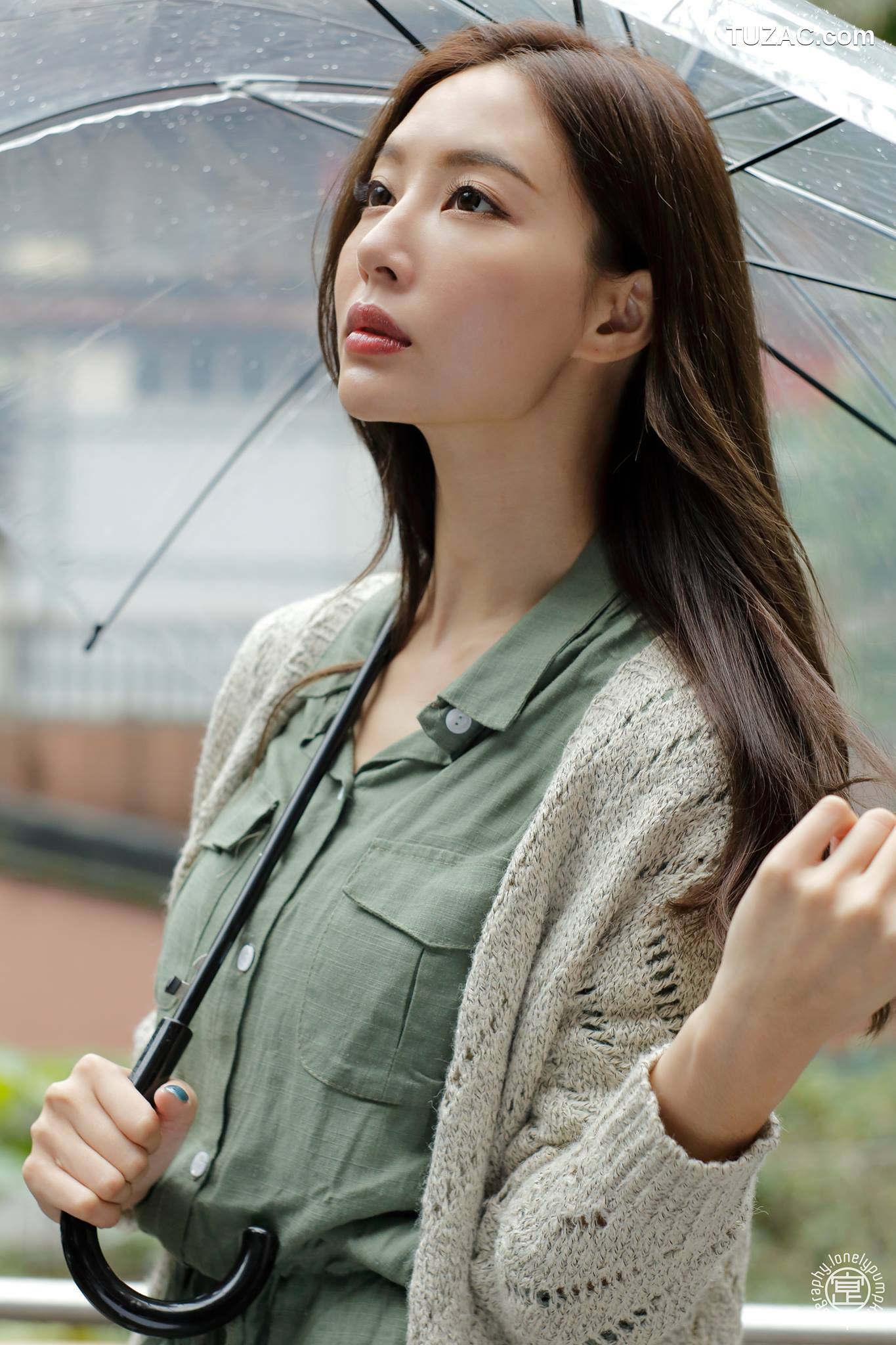 台湾正妹_ Emma江雨恩《西藏路+南機場公寓》 写真集[35P]