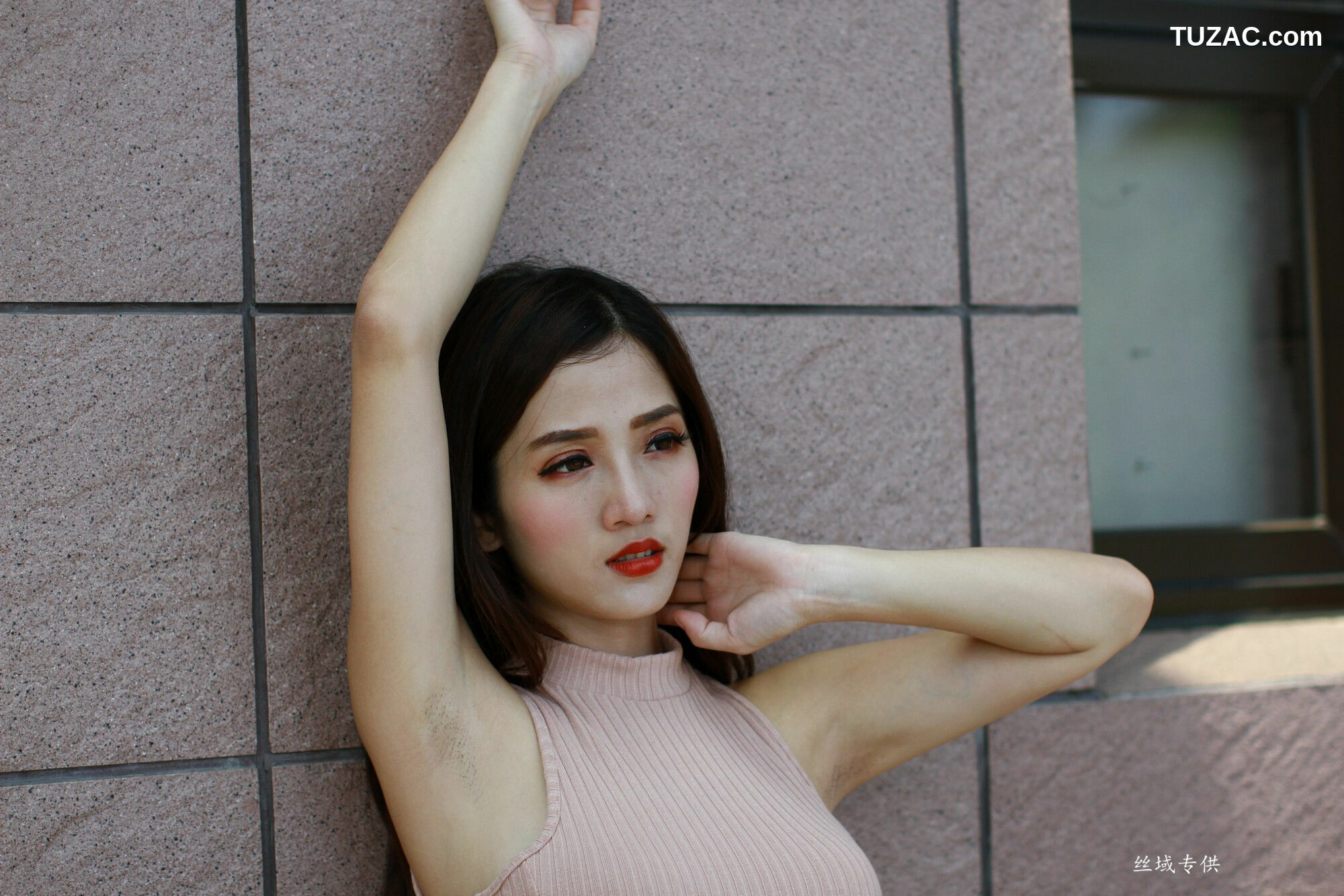 台湾正妹_ Go Go 高雄美術館 写真集[98P]