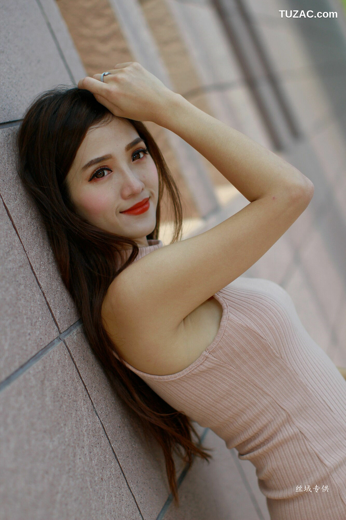 台湾正妹_ Go Go 高雄美術館 写真集[98P]