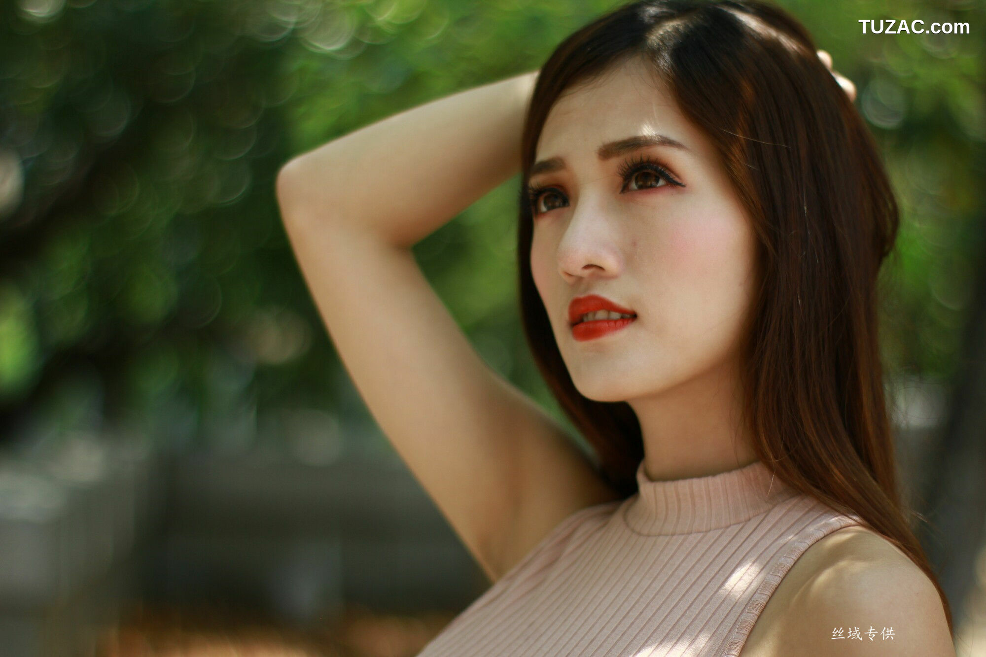 台湾正妹_ Go Go 高雄美術館 写真集[98P]