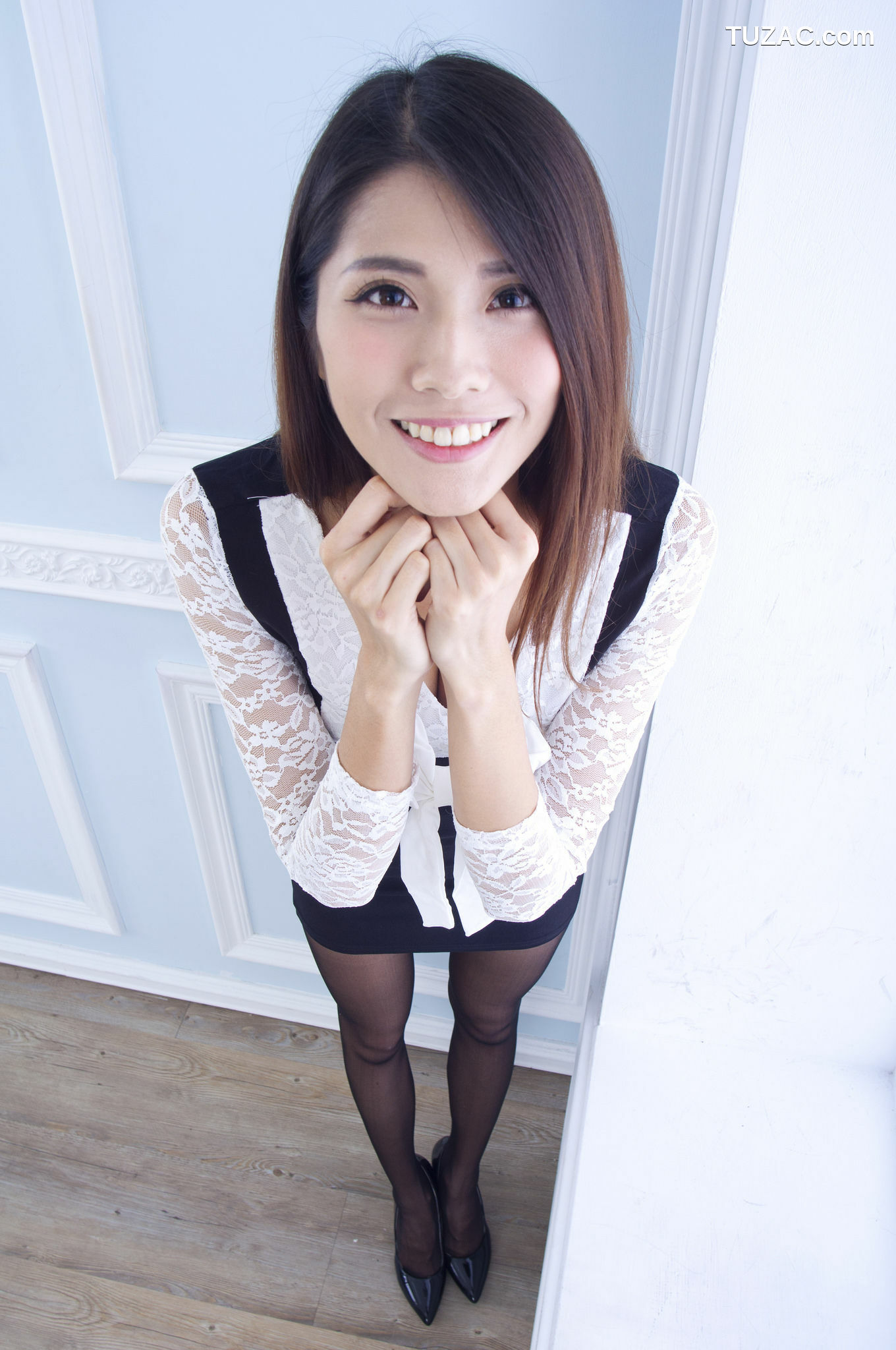 台湾正妹_ Joanna林沐沐 - 棚拍黑丝长腿 写真集[38P]