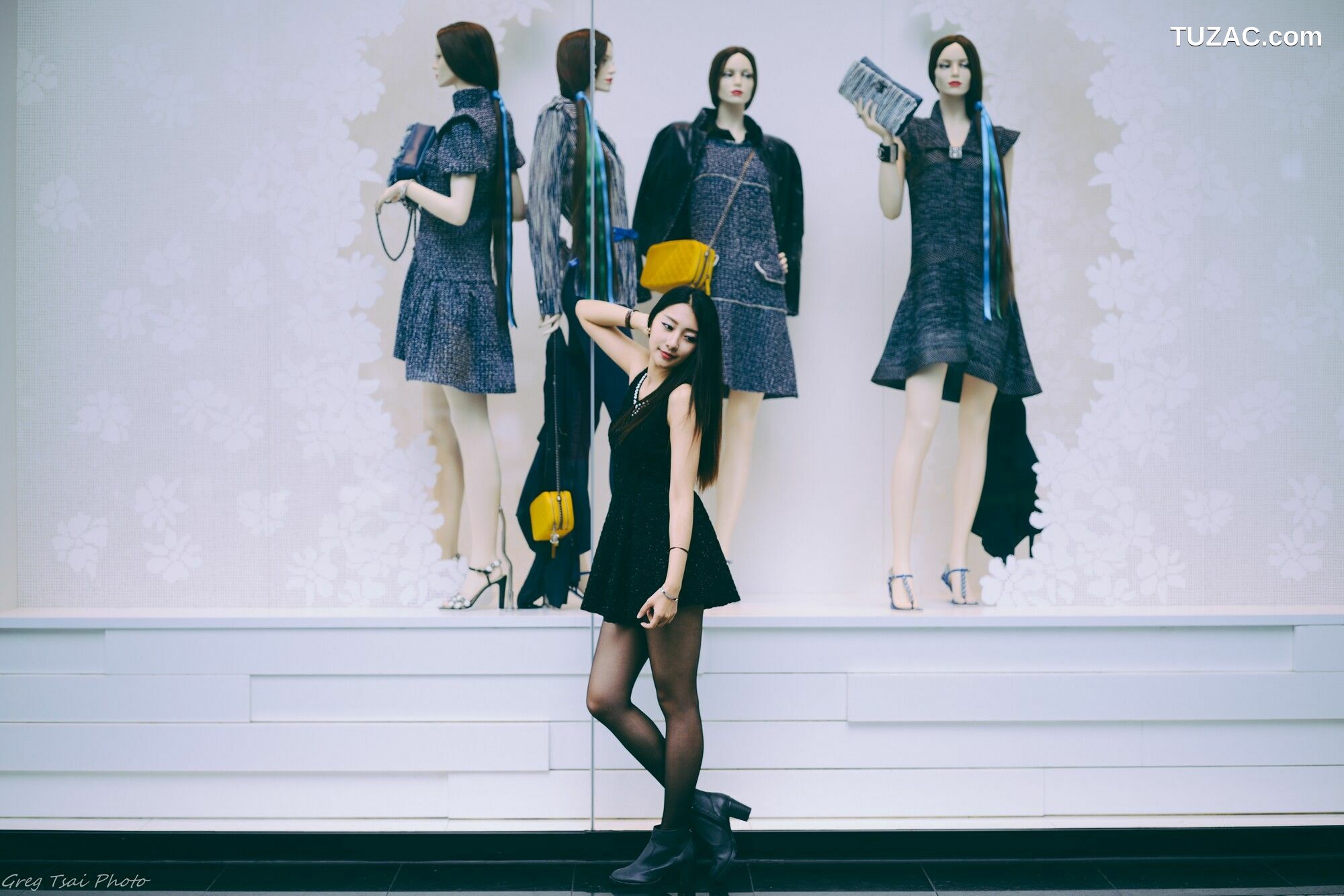 台湾正妹_ Joan小葵 小清新腿模风+信義街拍 写真集[48P]