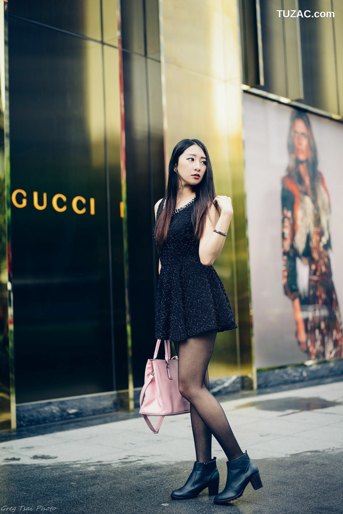 台湾正妹_ Joan小葵 小清新腿模风+信義街拍 写真集[48P]