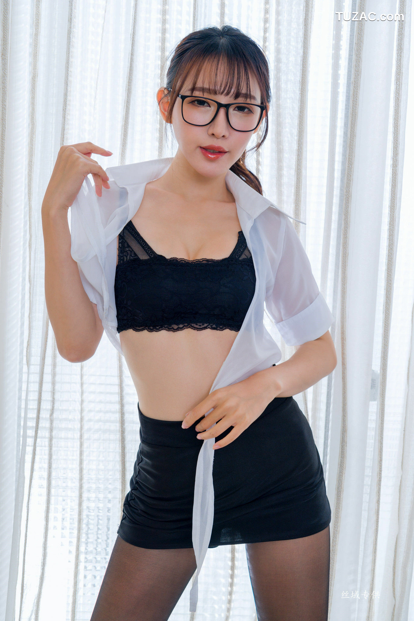 台湾正妹_ Katie_比比兒《美腿合集》 两套服装 写真集[79P]