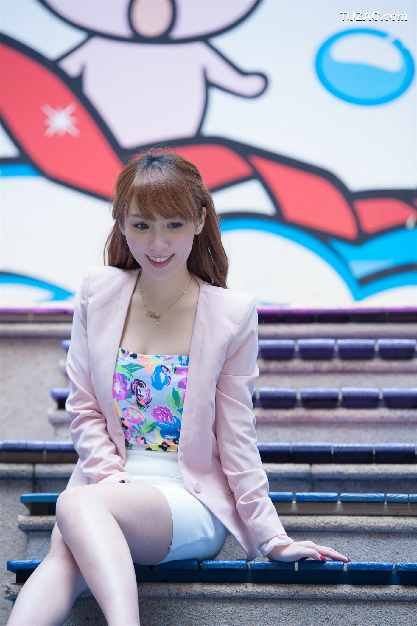 台湾正妹_ Kimi步/吕思莹《时尚外拍》 写真集[41P]