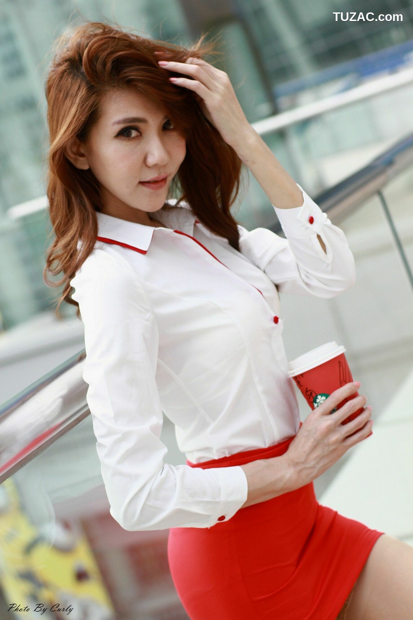 台湾正妹_ Maggie黄淑华《高雄巨蛋》 写真集[64P]