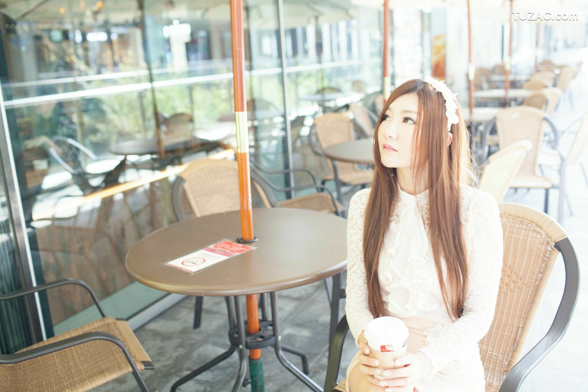 台湾正妹_ Michelle小羽《信義區街拍 蕾丝+包臀短裙》 写真集[109P]