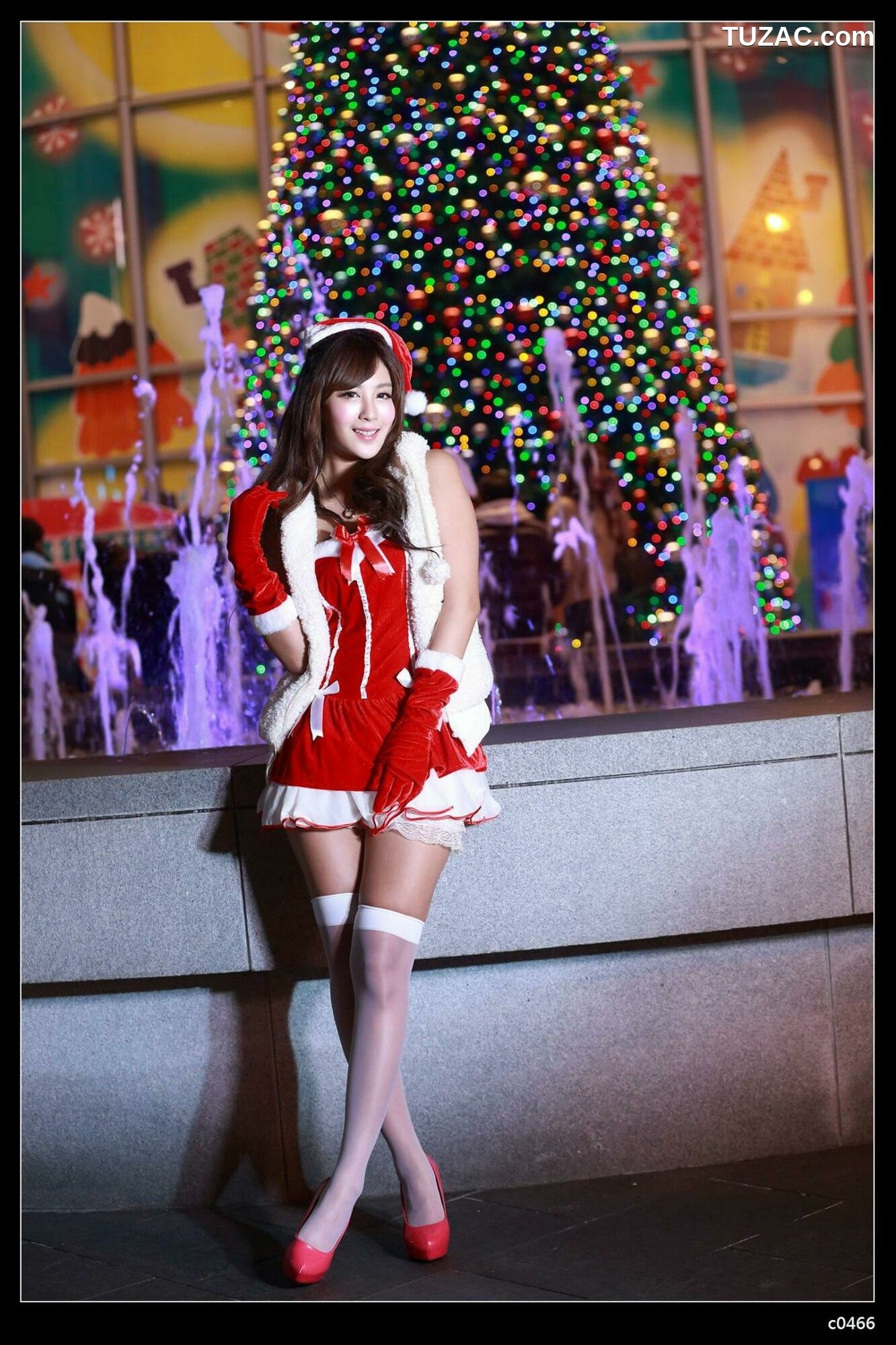 台湾正妹_ Miso夏晴 - 圣诞夜拍 写真集[114P]