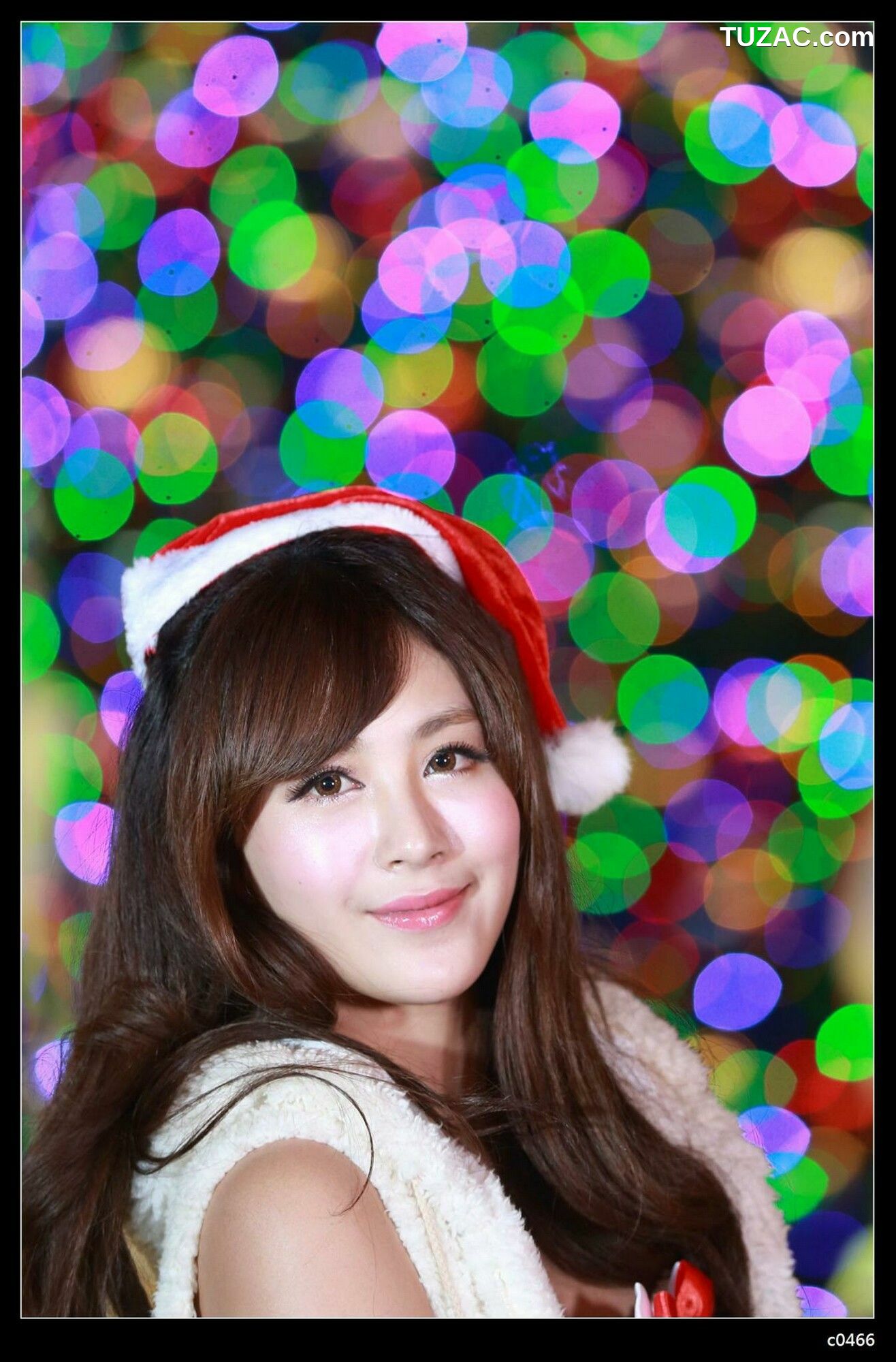 台湾正妹_ Miso夏晴 - 圣诞夜拍 写真集[114P]