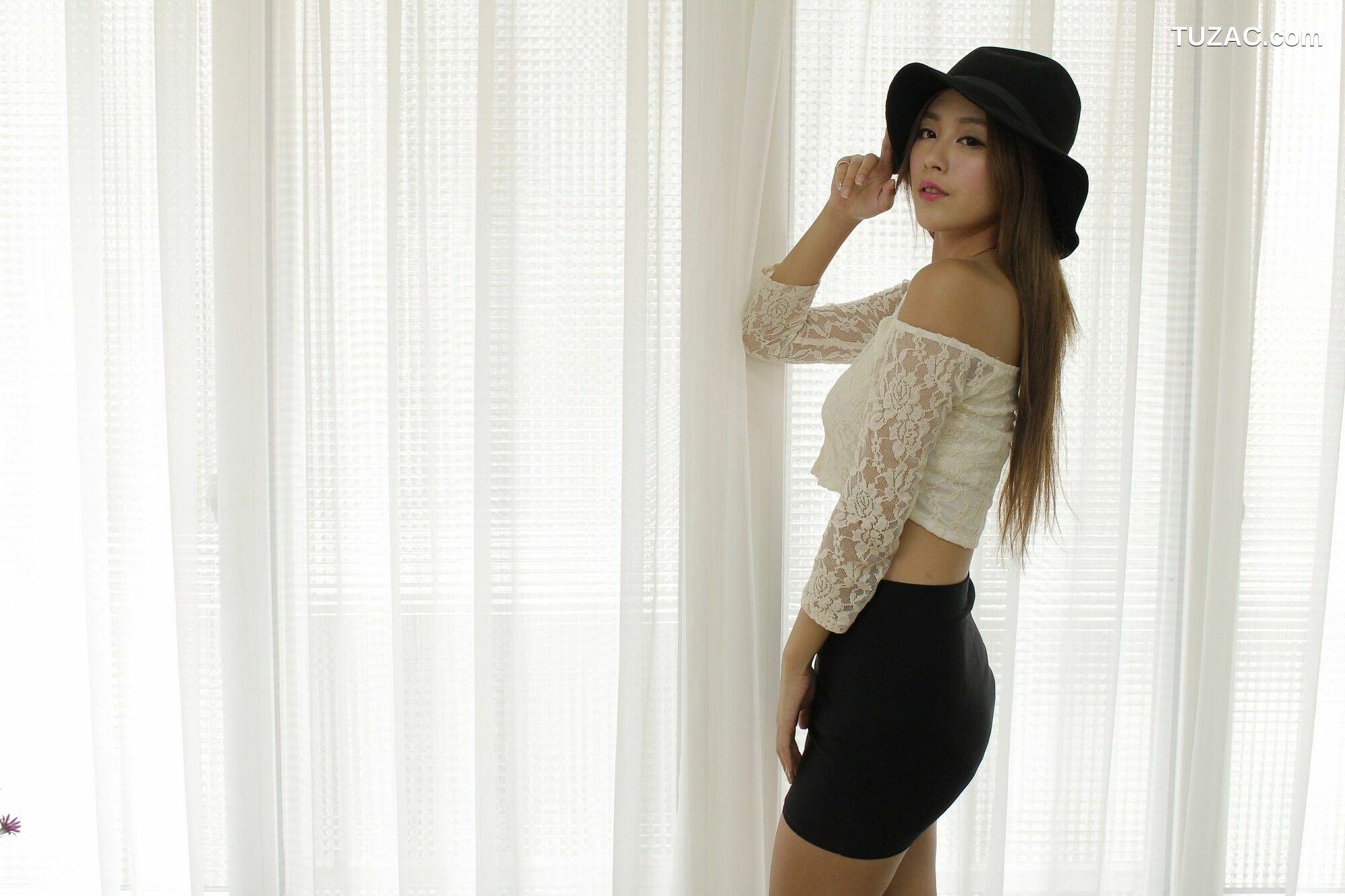 台湾正妹_ Miso夏晴《时尚女郎》 写真集[30P]