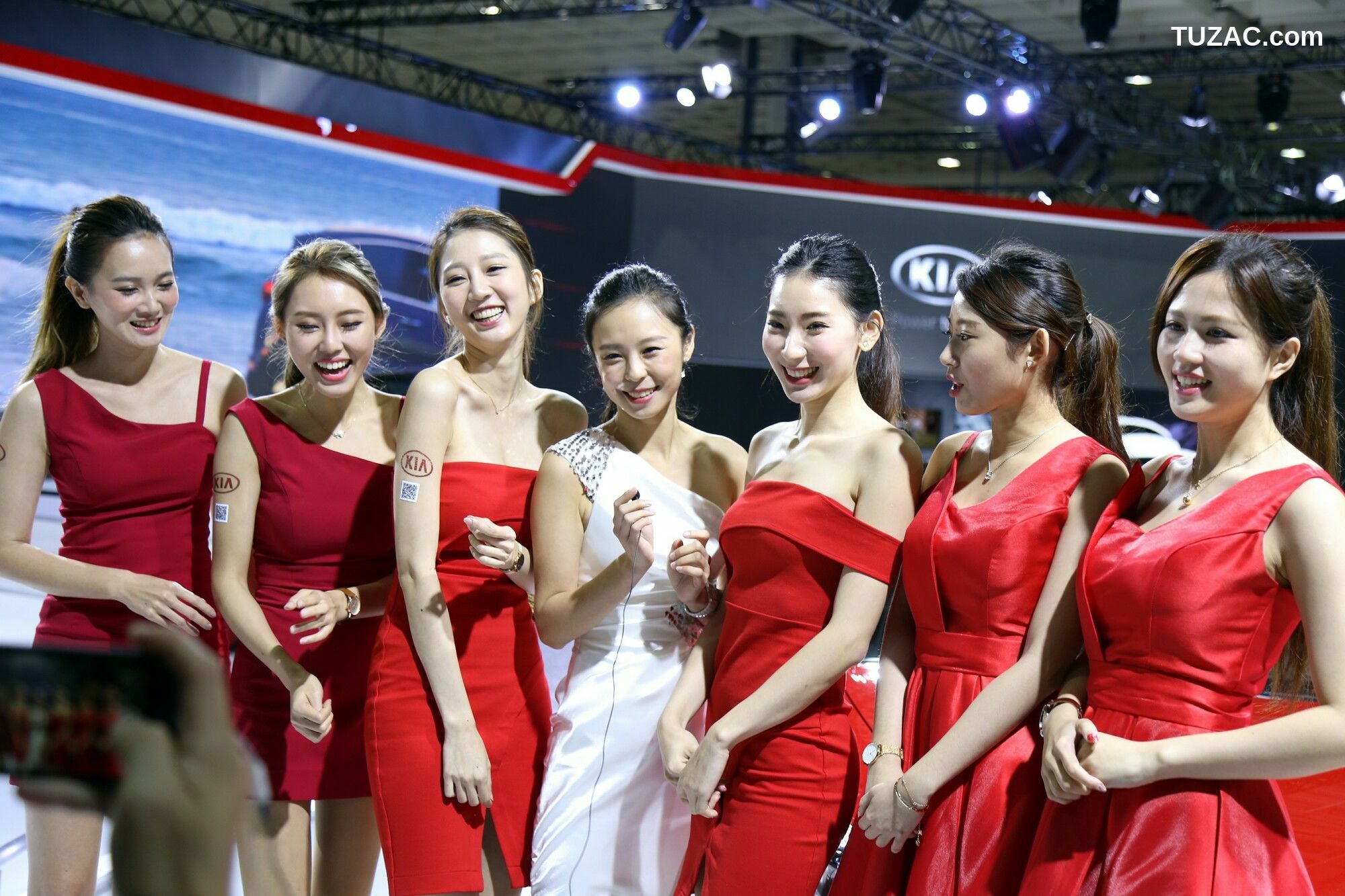 台湾正妹_ Queenie(Q尼) - 2018年台北車展 写真集[31P]