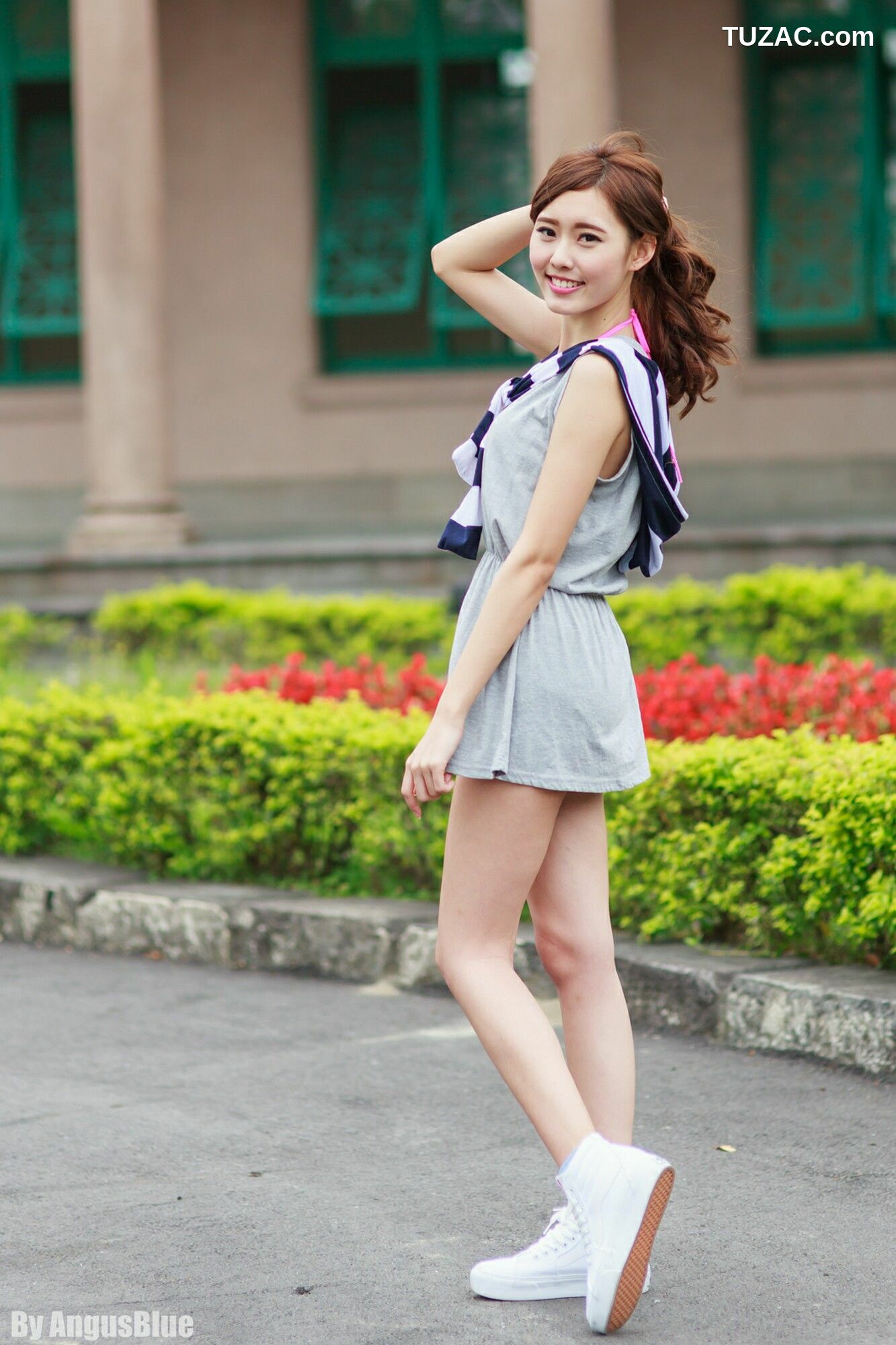 台湾正妹_ Queenie郭珉妏 - 清新外拍3套服饰 写真集[65P]