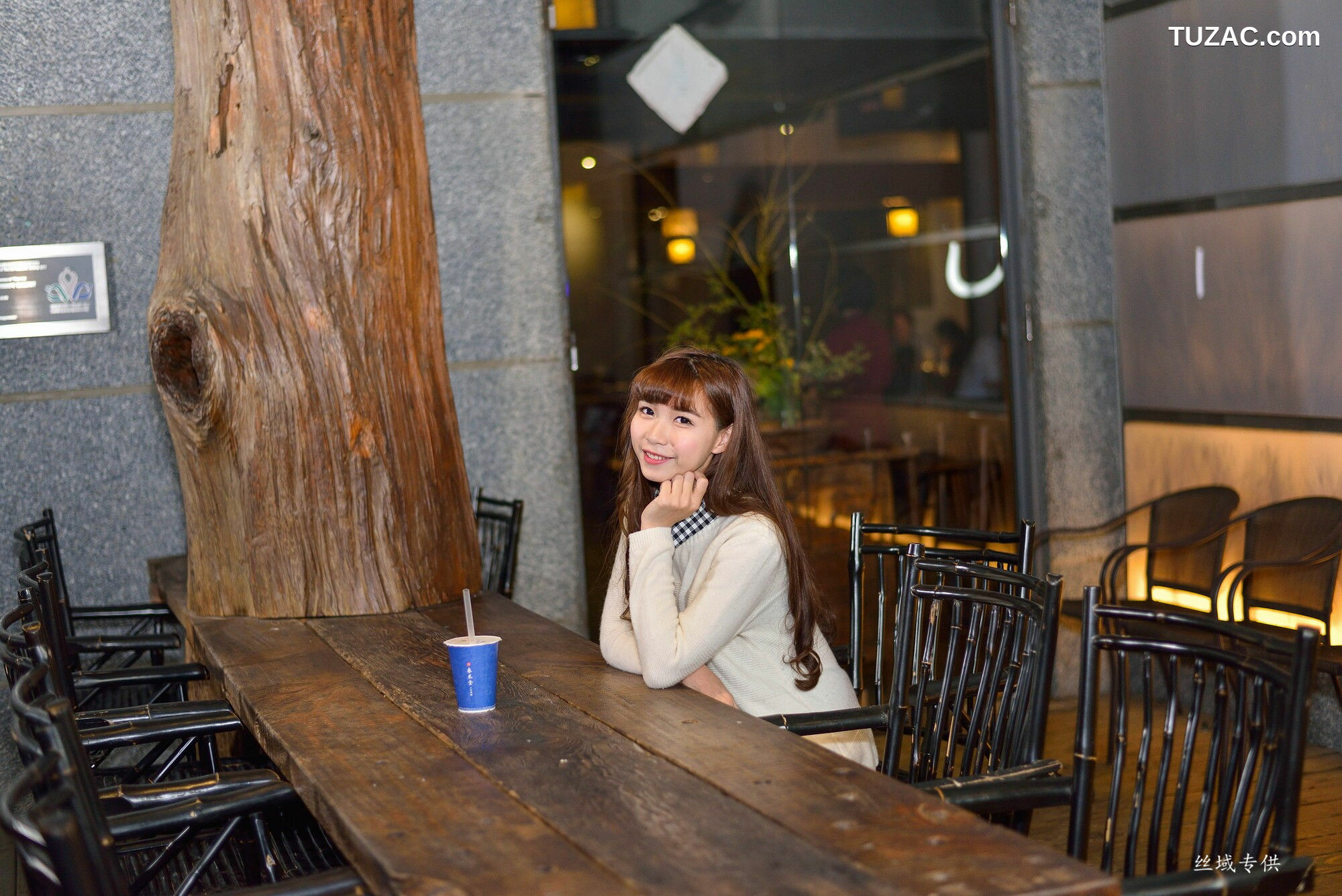 台湾正妹_ TiTi Yang《國美夜拍》 写真集[237P]