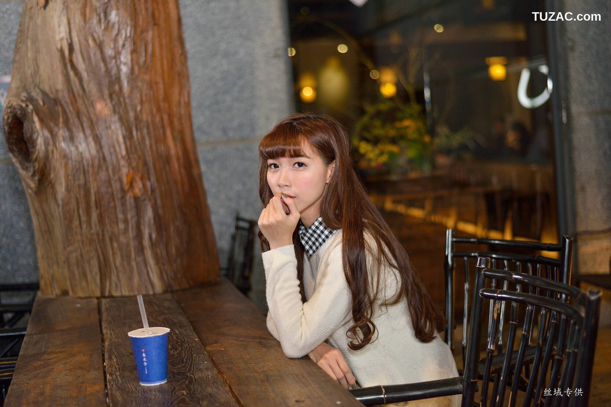 台湾正妹_ TiTi Yang《國美夜拍》 写真集[237P]