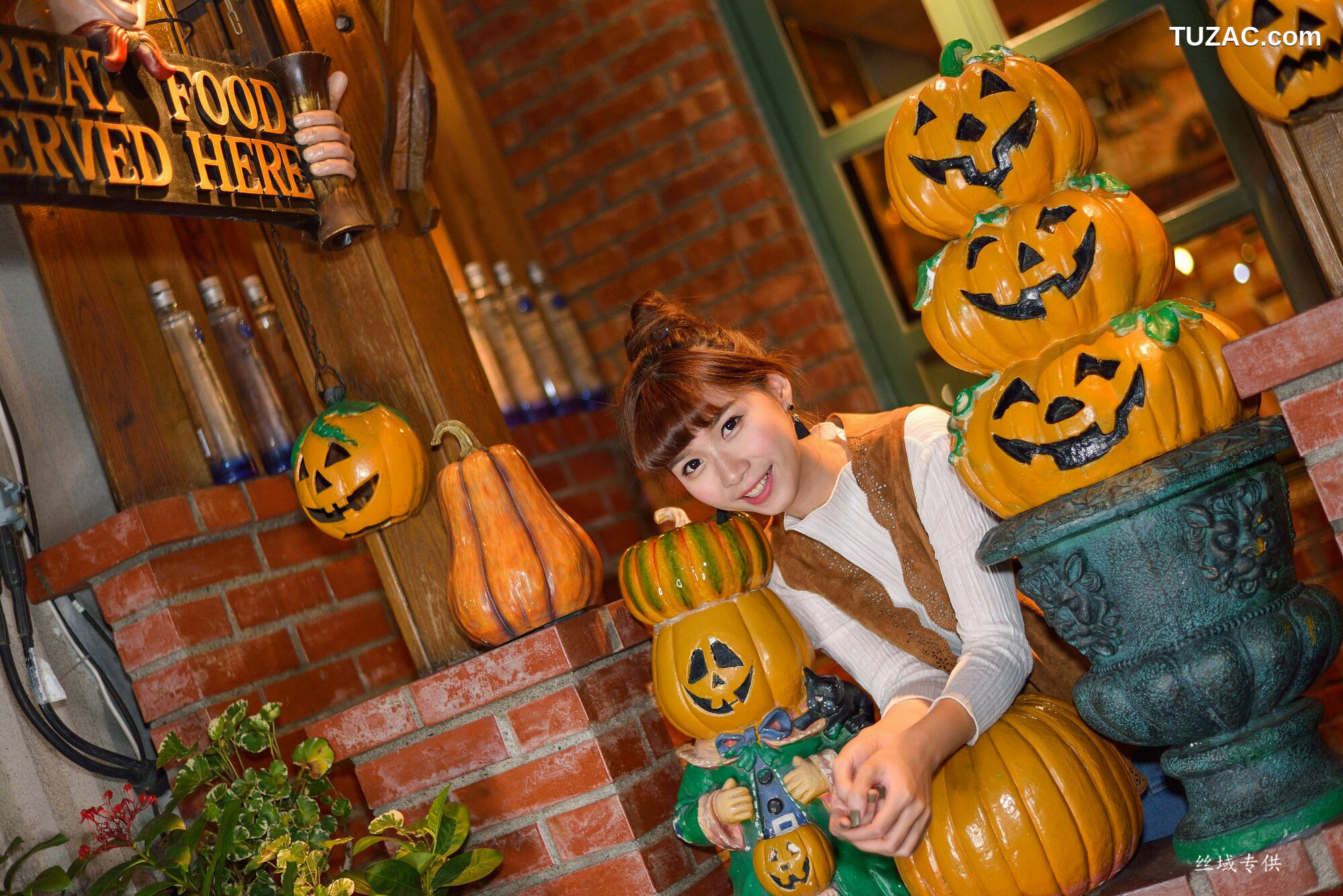 台湾正妹_ TiTi Yang《國美夜拍》 写真集[237P]