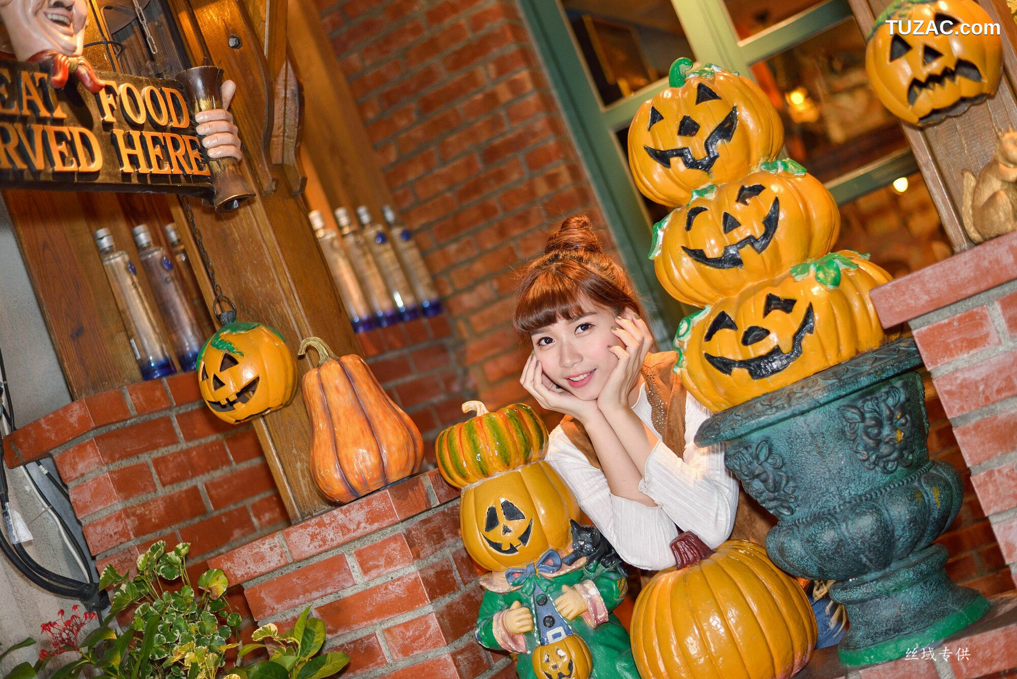 台湾正妹_ TiTi Yang《國美夜拍》 写真集[237P]