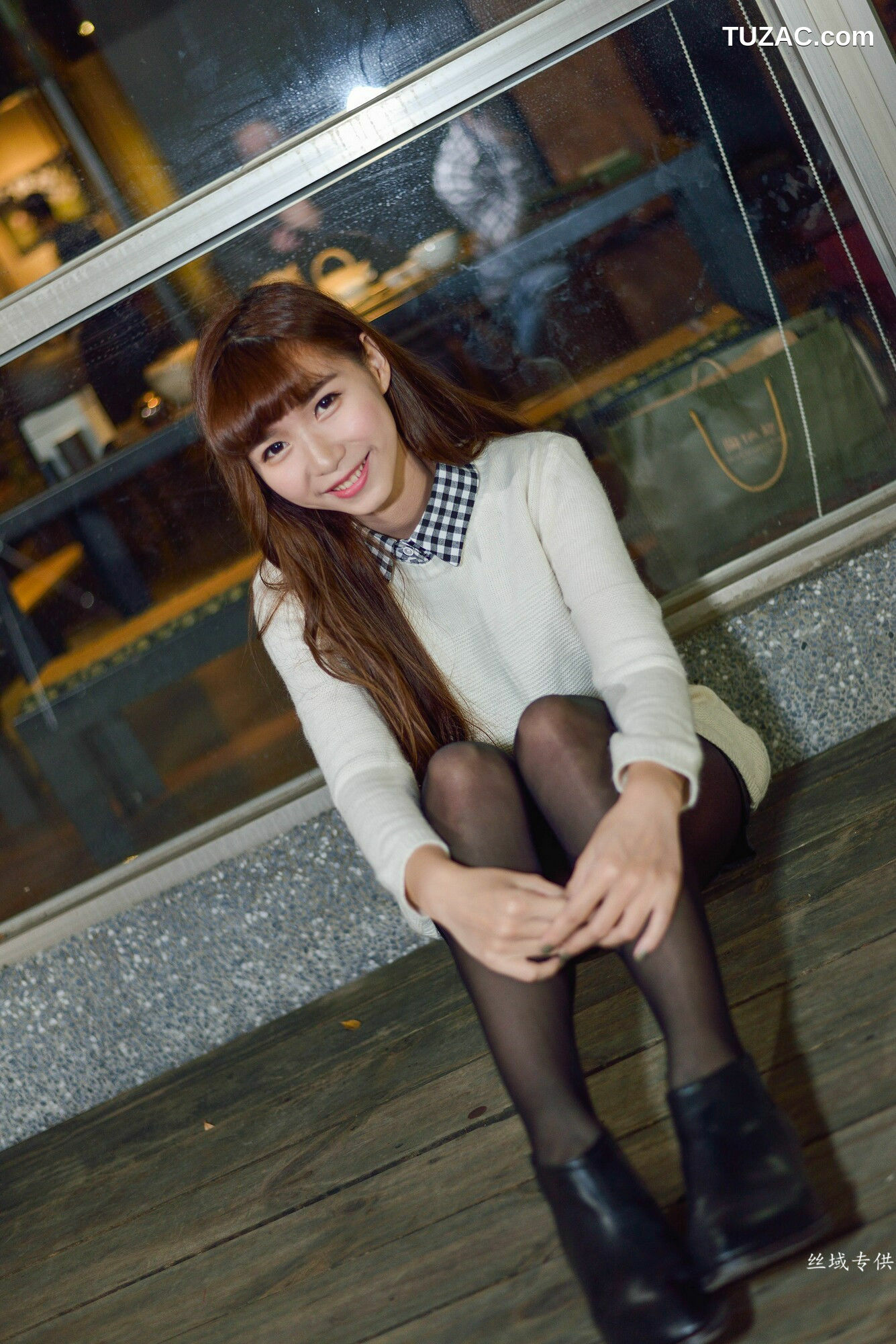台湾正妹_ TiTi Yang《國美夜拍》 写真集[237P]