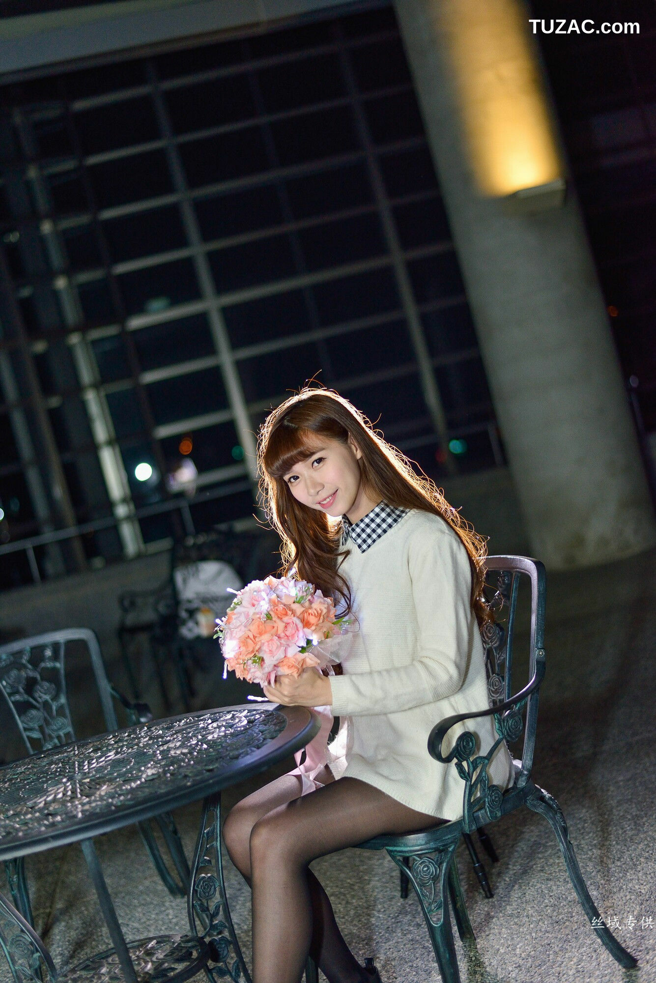 台湾正妹_ TiTi Yang《國美夜拍》 写真集[237P]