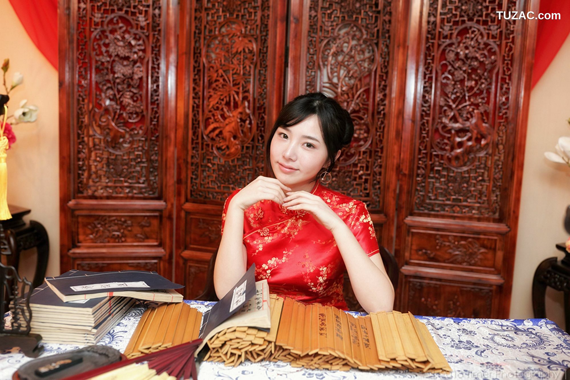 台湾正妹_ Zora陈思颖 《贺喜新春时尚棚拍》（上） 写真集[73P]