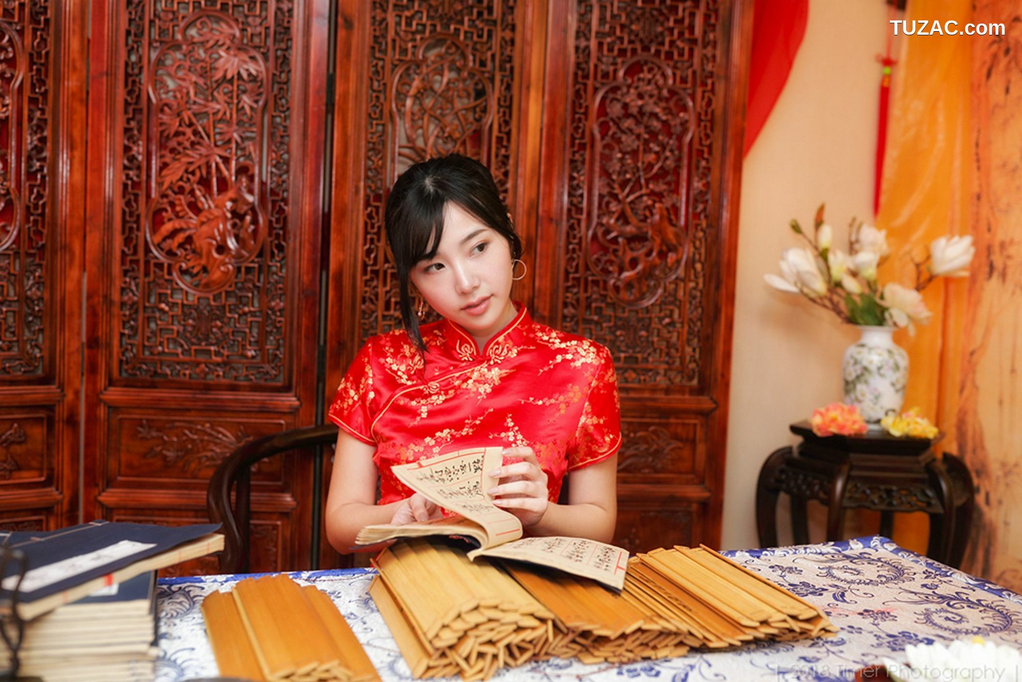 台湾正妹_ Zora陈思颖 《贺喜新春时尚棚拍》（上） 写真集[73P]