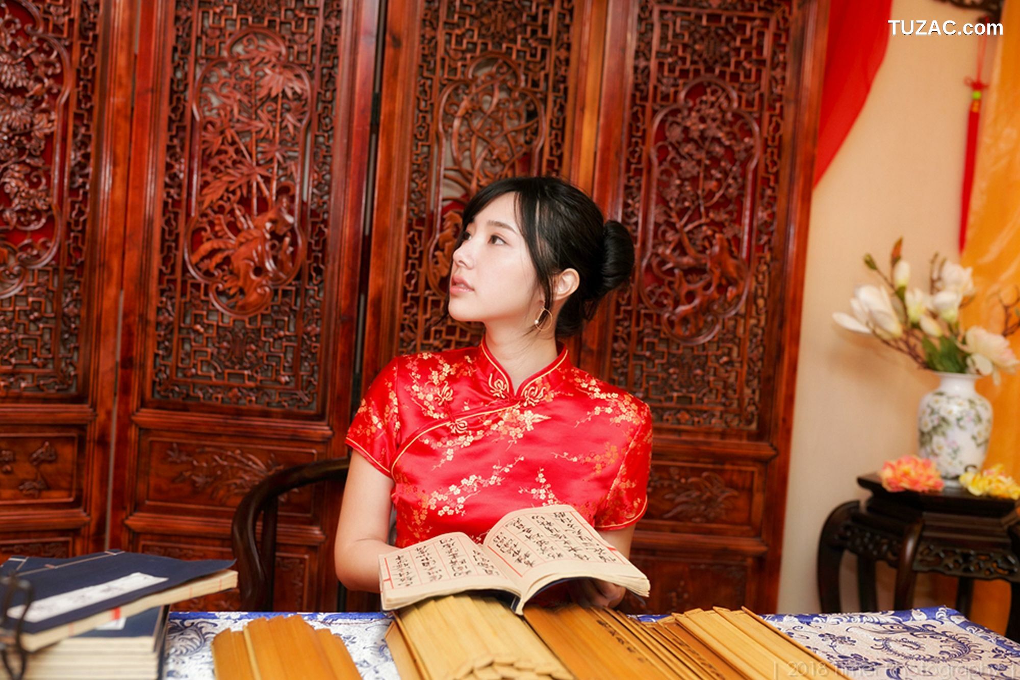 台湾正妹_ Zora陈思颖 《贺喜新春时尚棚拍》（上） 写真集[73P]