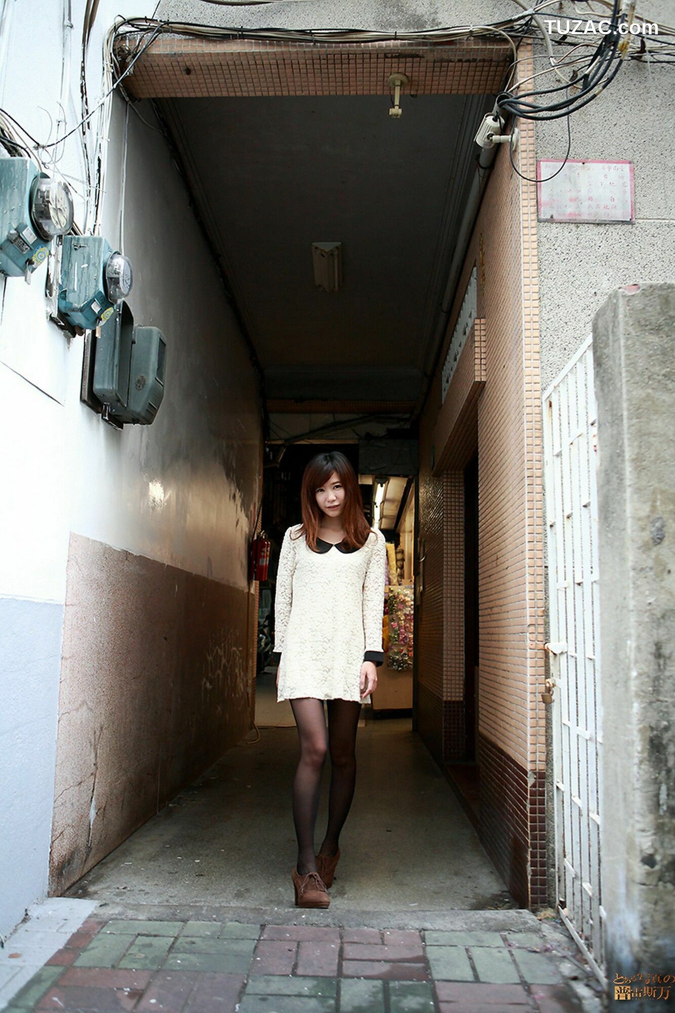 台湾正妹_ 丸子《臺南小西門外拍》 写真集[62P]