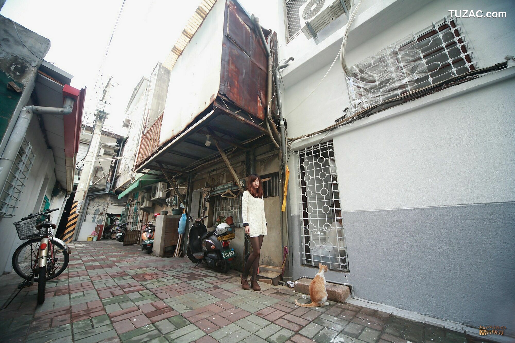 台湾正妹_ 丸子《臺南小西門外拍》 写真集[62P]