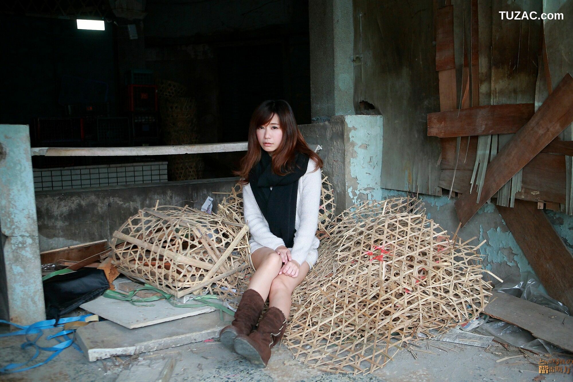 台湾正妹_ 丸子《臺南小西門外拍》 写真集[62P]