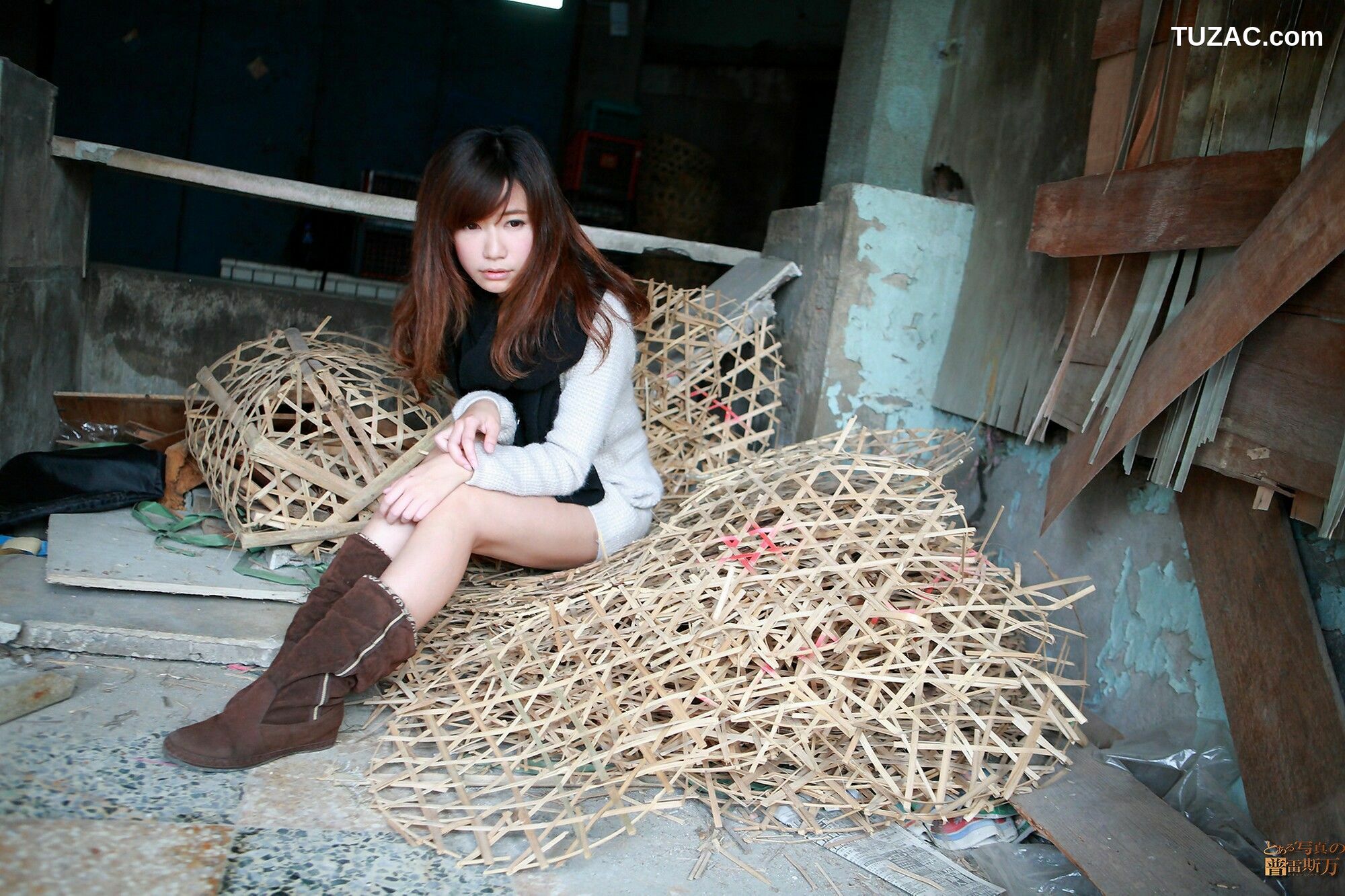 台湾正妹_ 丸子《臺南小西門外拍》 写真集[62P]