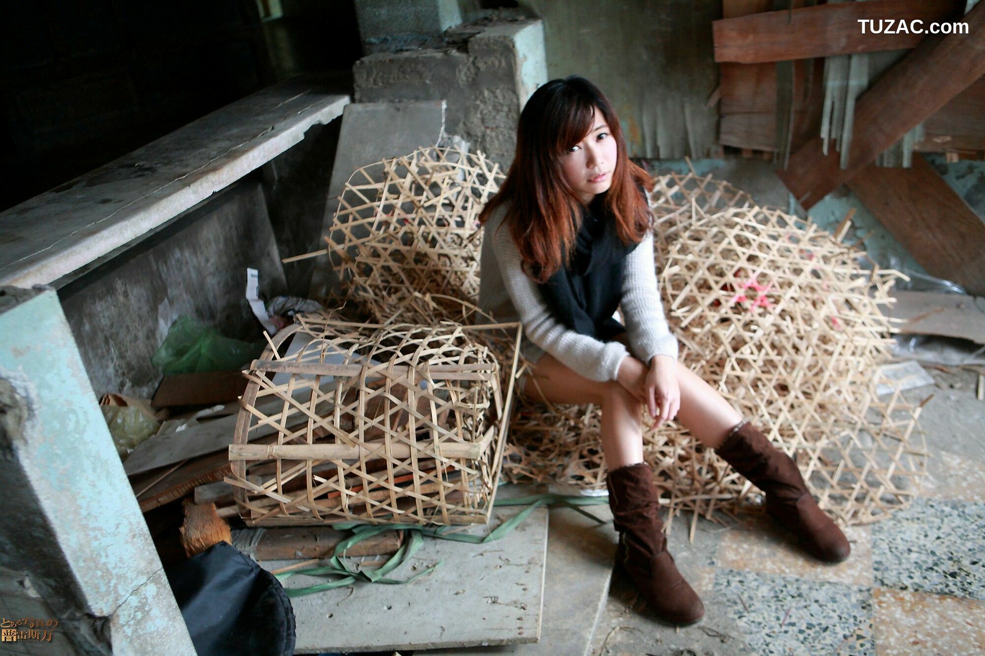 台湾正妹_ 丸子《臺南小西門外拍》 写真集[62P]