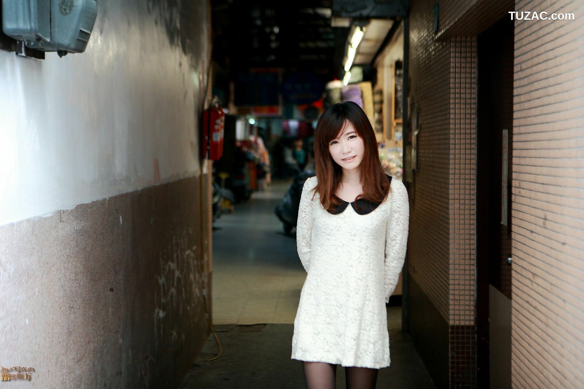 台湾正妹_ 丸子《臺南小西門外拍》 写真集[62P]