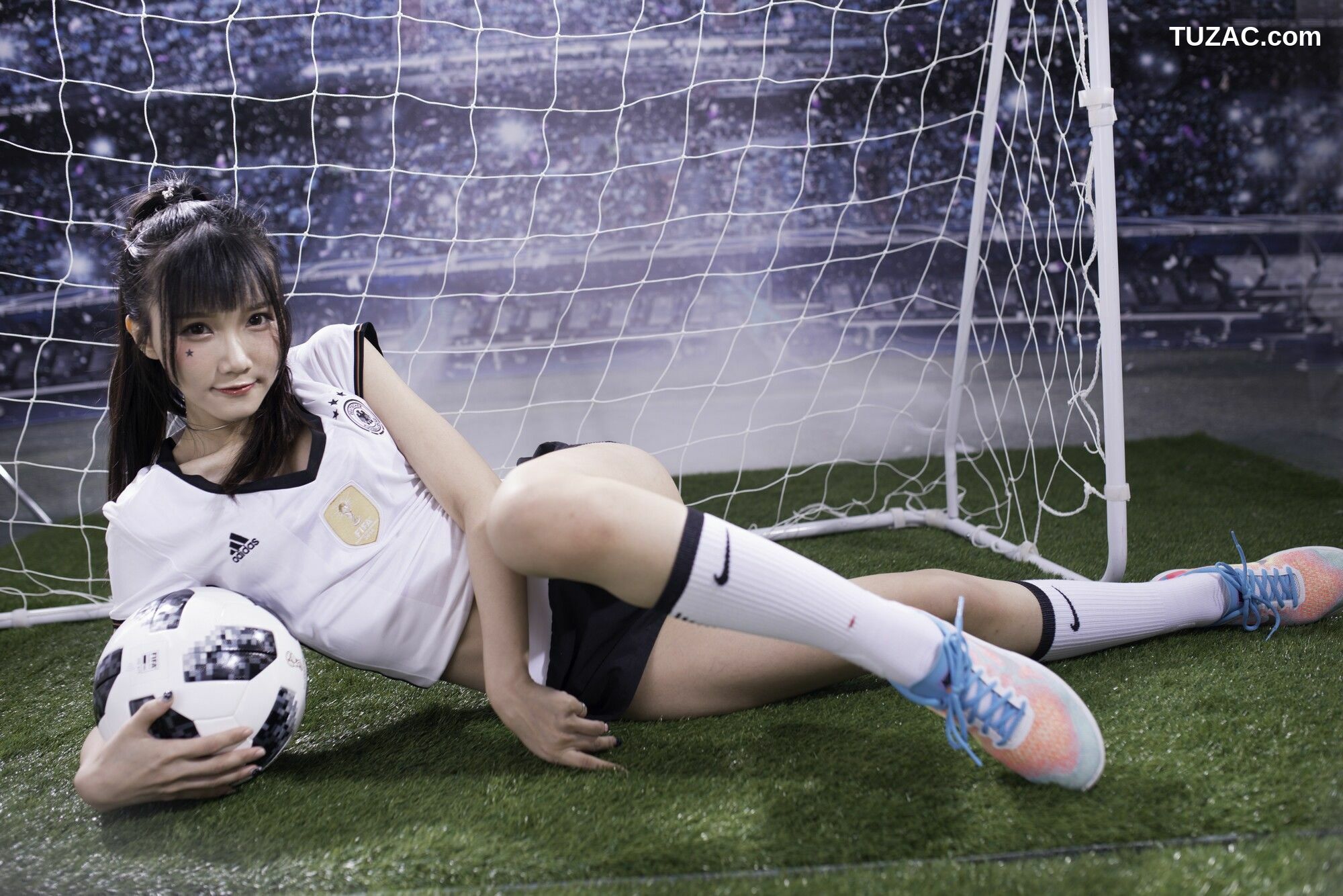 台湾正妹_ 乔乔儿Sylvia《琴棚足球宝贝》 写真集[34P]