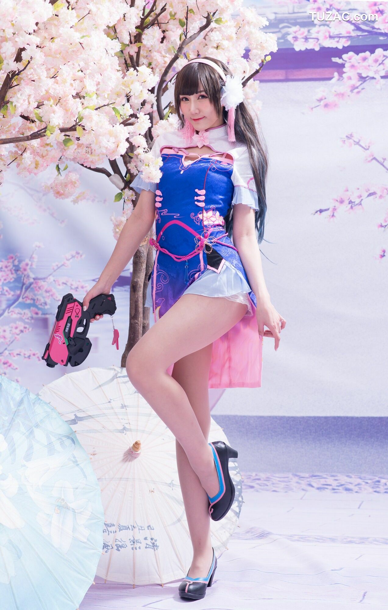 台湾正妹_ 乔乔儿《琴棚电玩少女DVA》 写真集[27P]