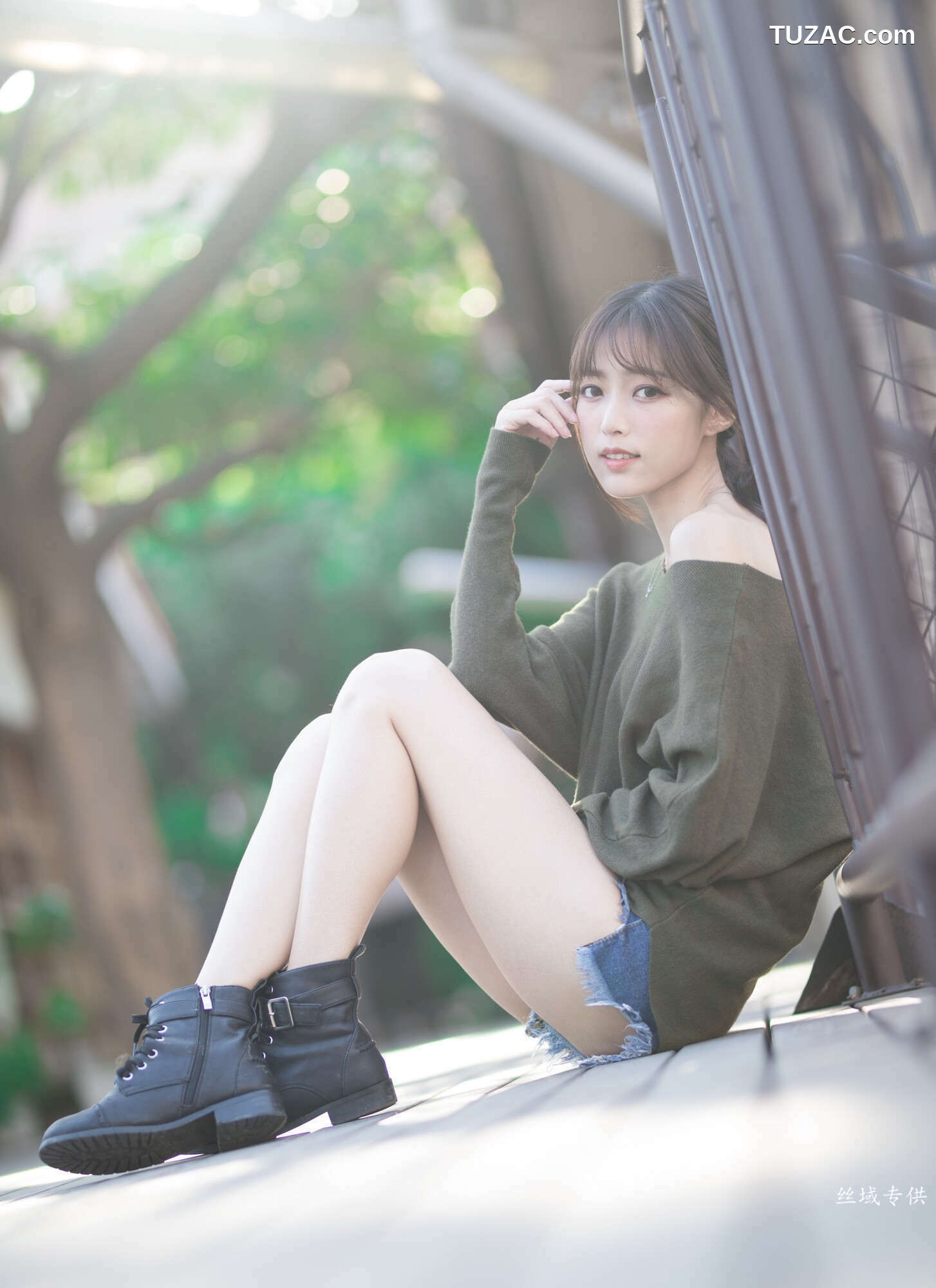 台湾正妹_ 億億 - 審計新村小清新外拍 写真集[86P]