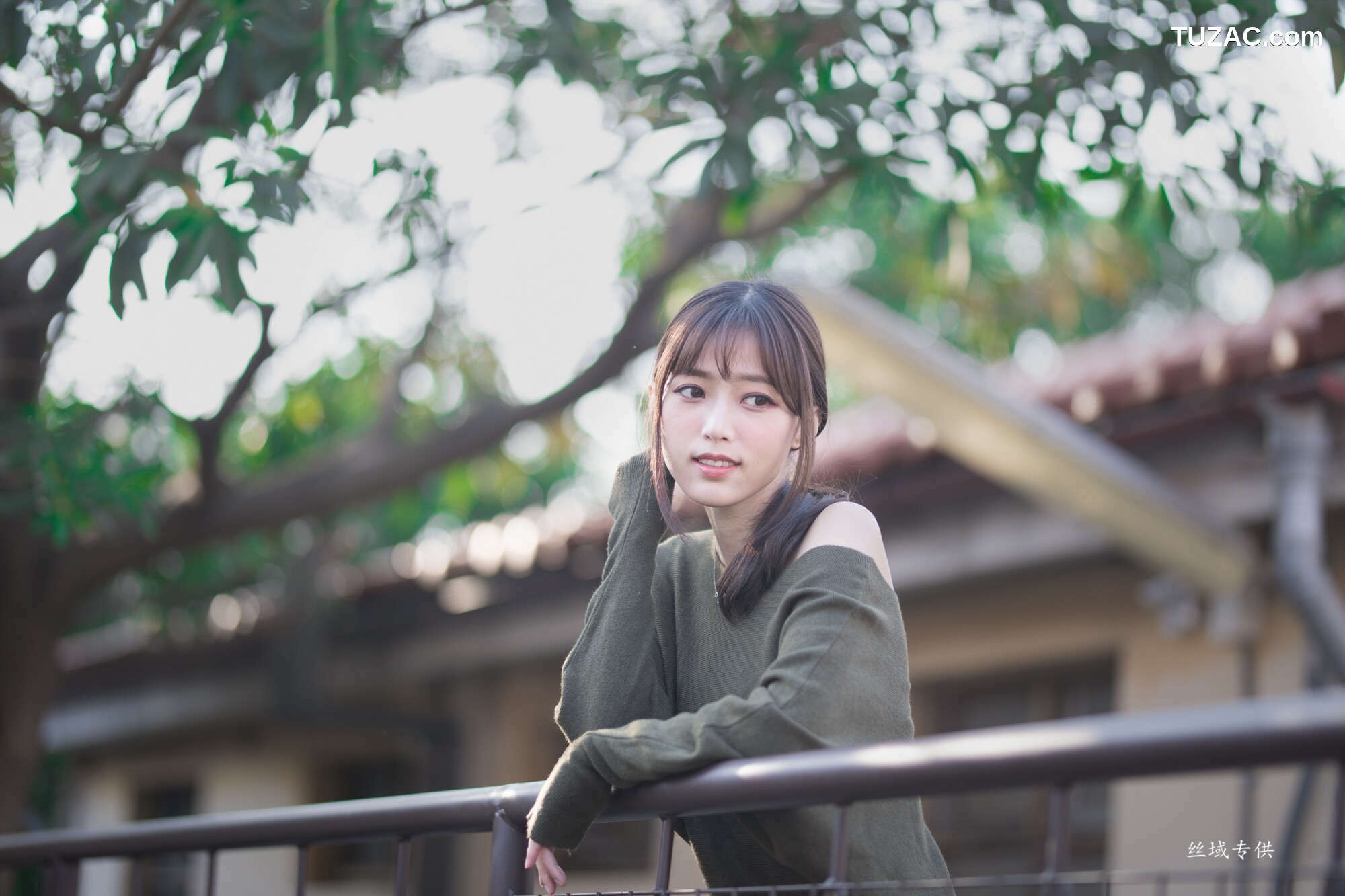 台湾正妹_ 億億 - 審計新村小清新外拍 写真集[86P]